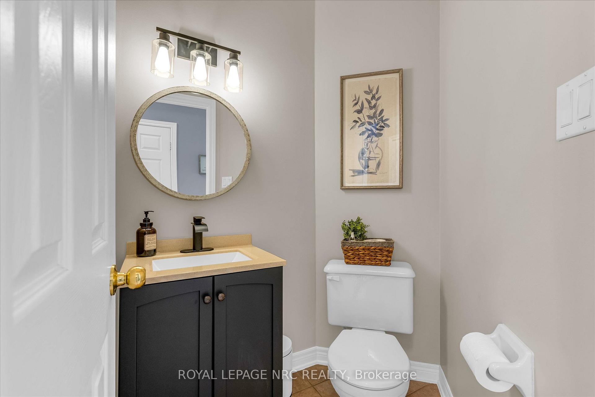 Photo 13 of 92 Ward Circle, Thorold, Confederation Heights — HOMEH