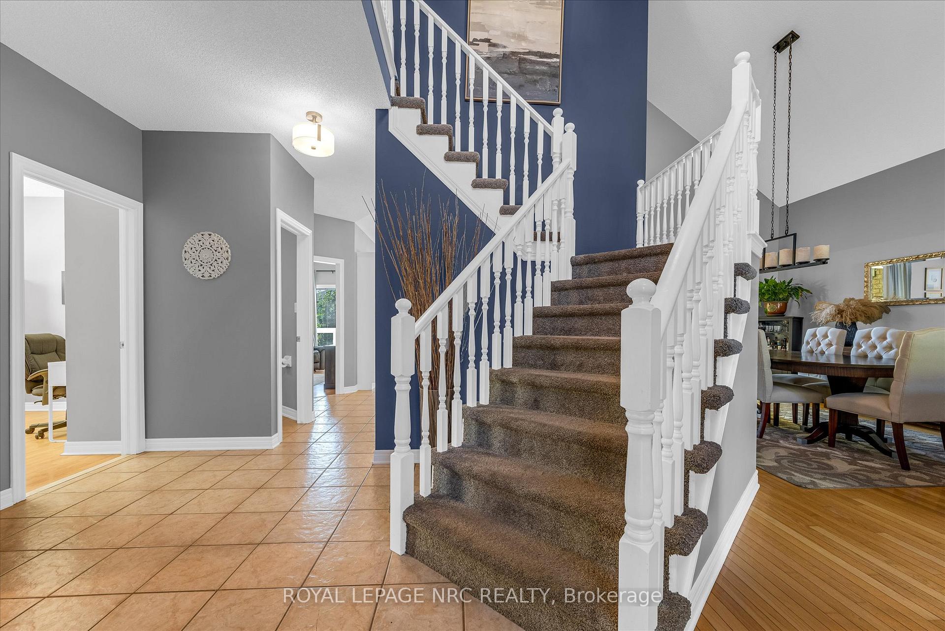 Photo 14 of 92 Ward Circle, Thorold, Confederation Heights — HOMEH
