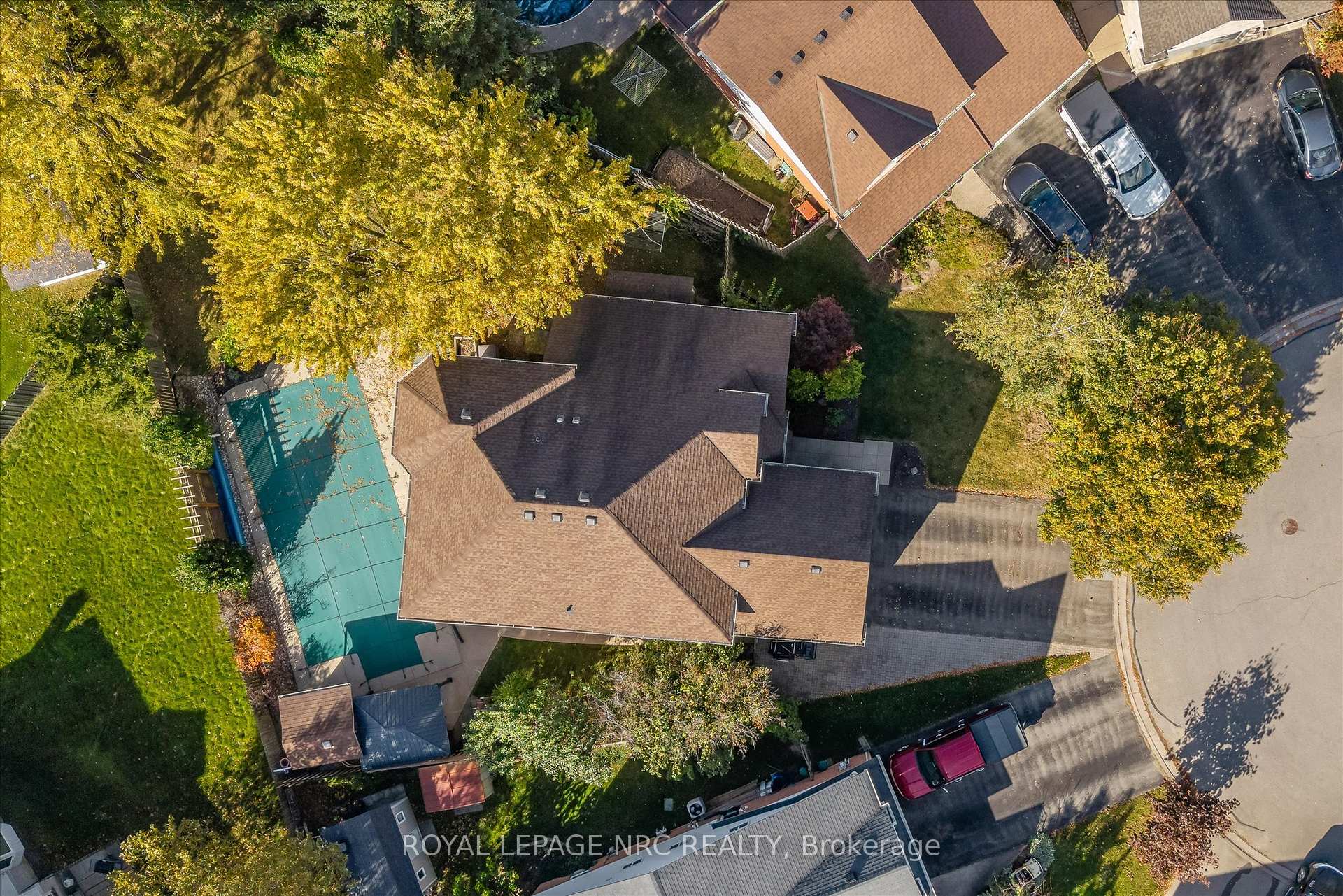 Photo 36 of 92 Ward Circle, Thorold, Confederation Heights — HOMEH