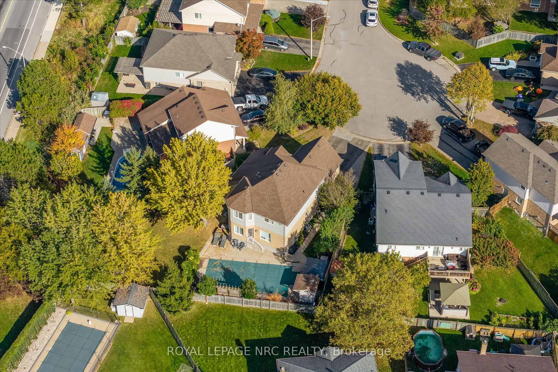 Photo 38 of 92 Ward Circle, Thorold, Confederation Heights — HOMEH