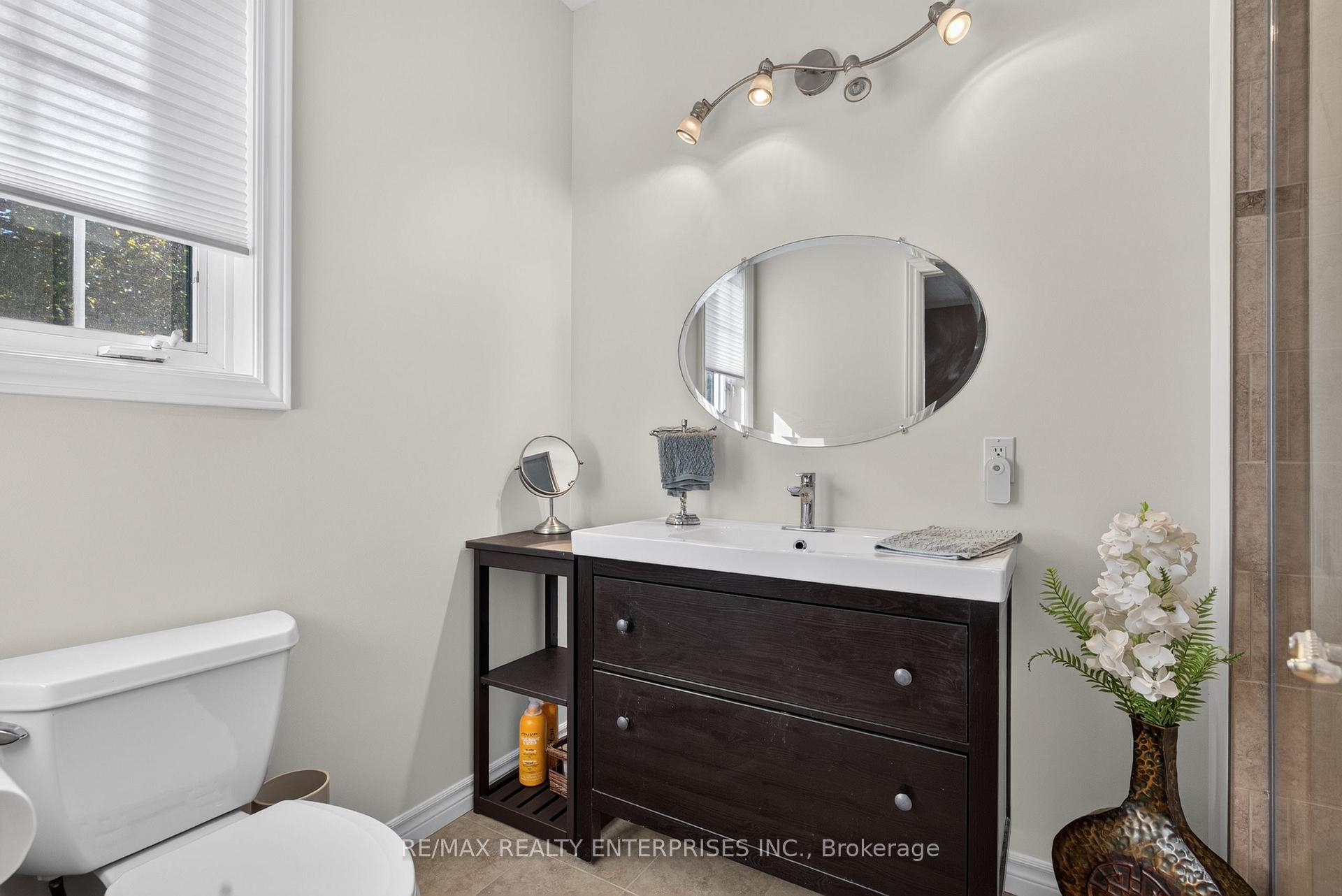 Photo 5 of 258 Silverbirch Boulevard, Hamilton, Mount Hope — HOMEH