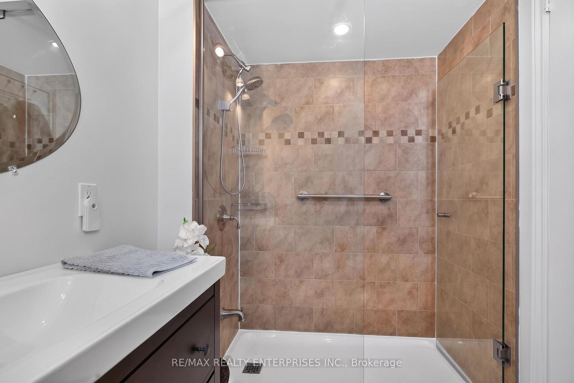 Photo 6 of 258 Silverbirch Boulevard, Hamilton, Mount Hope — HOMEH