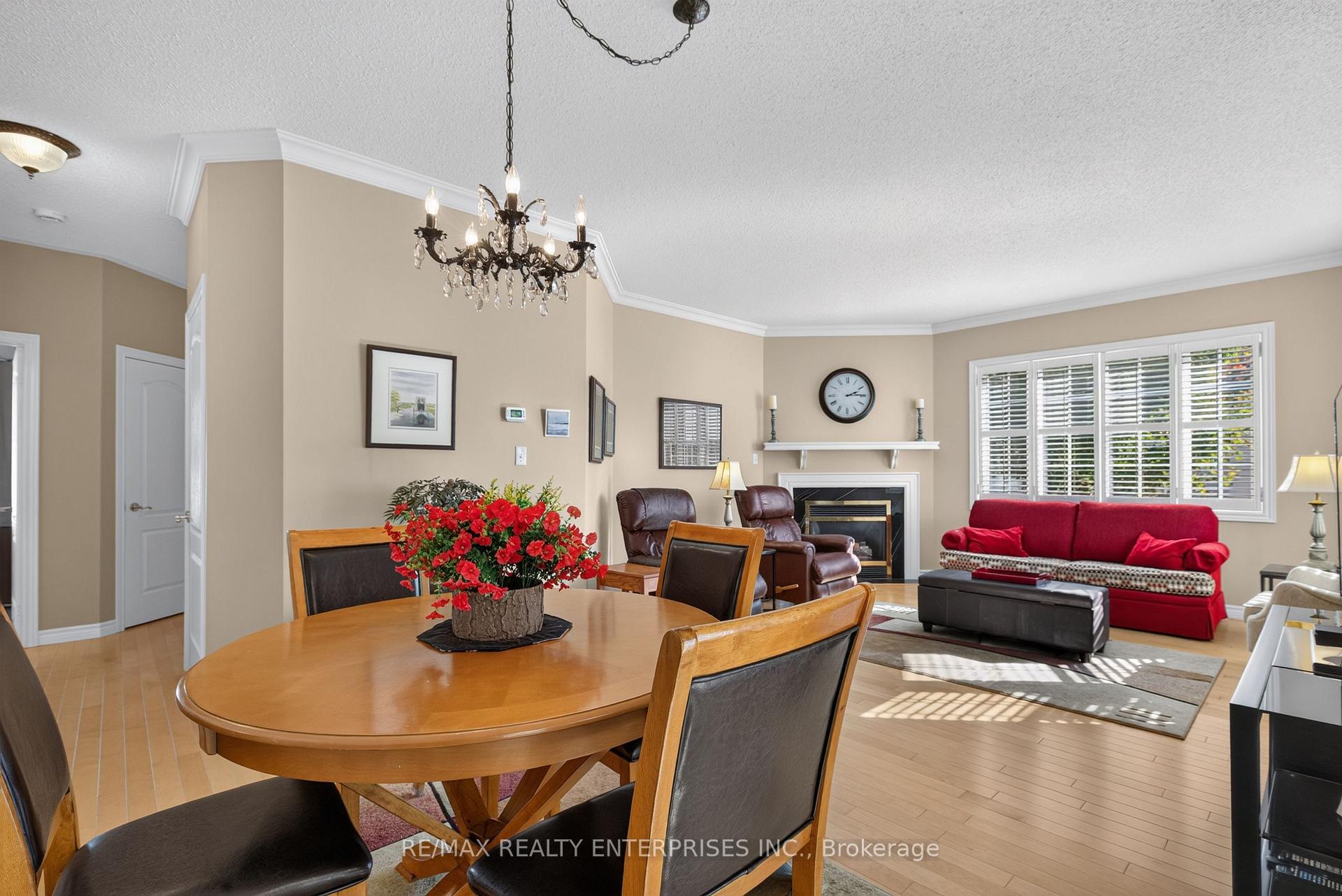 Photo 9 of 258 Silverbirch Boulevard, Hamilton, Mount Hope — HOMEH