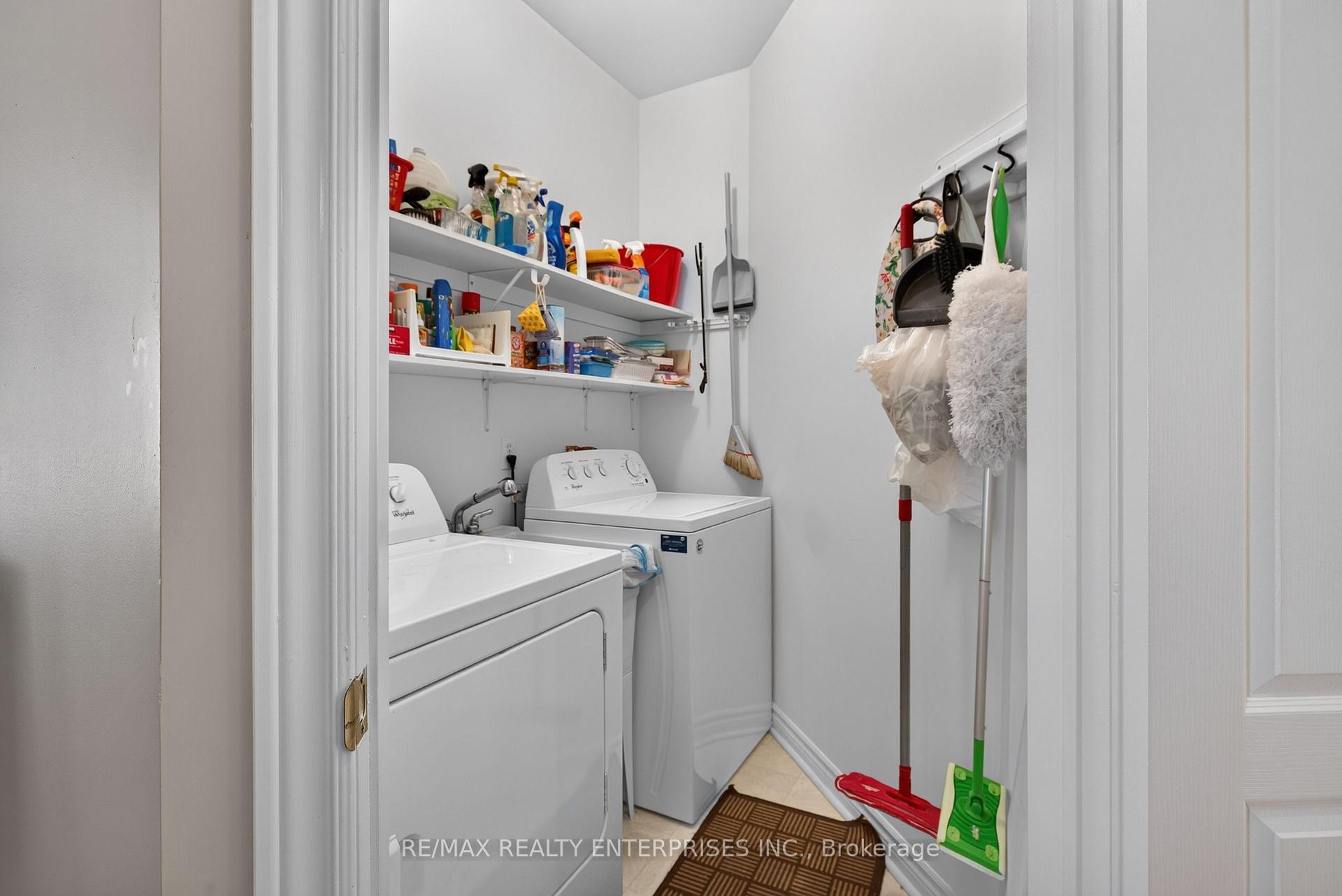 Photo 11 of 258 Silverbirch Boulevard, Hamilton, Mount Hope — HOMEH