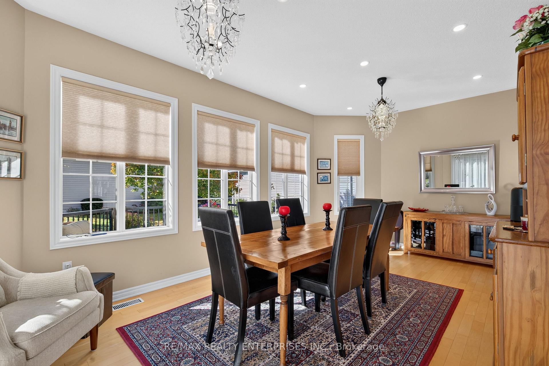 Photo 12 of 258 Silverbirch Boulevard, Hamilton, Mount Hope — HOMEH