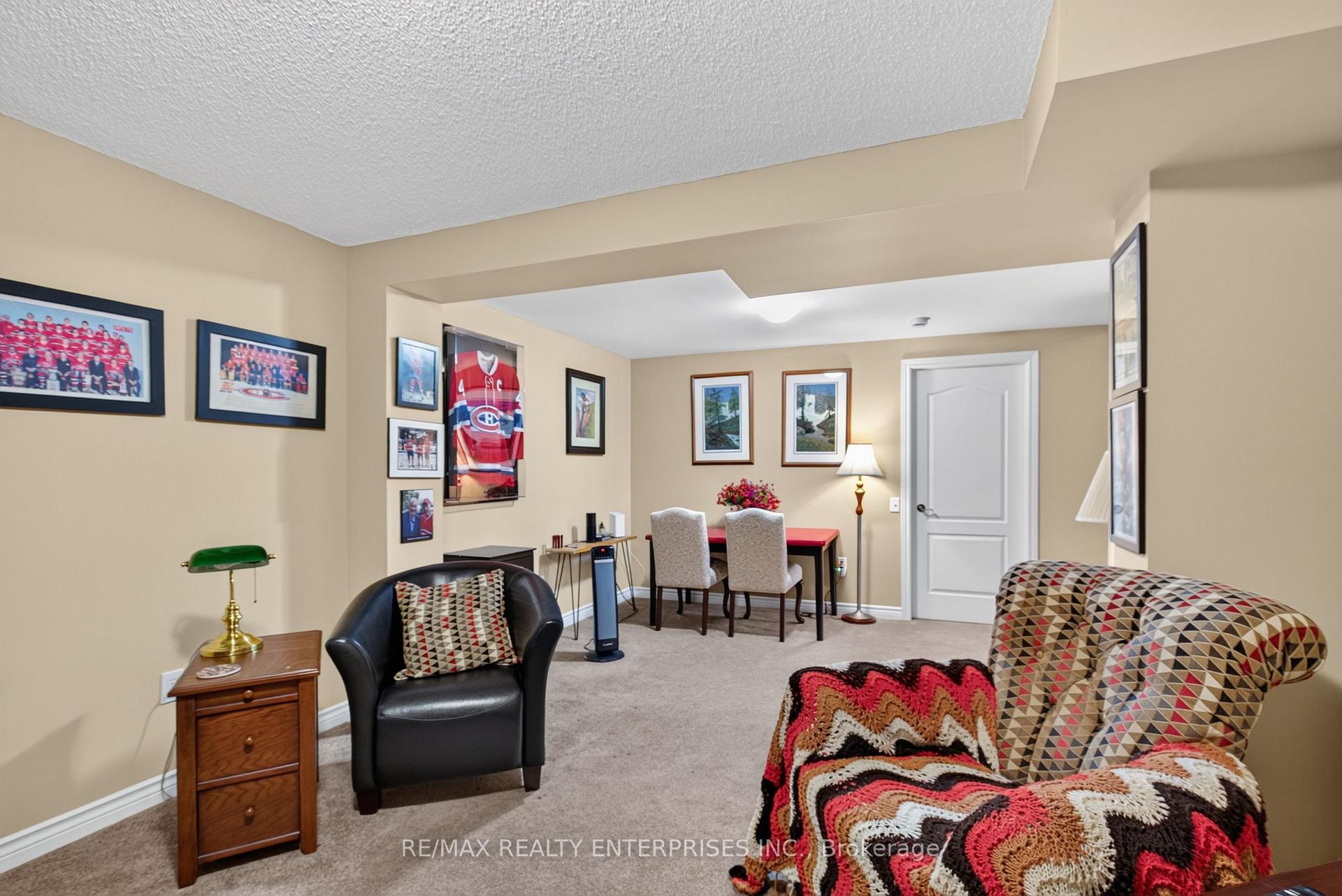 Photo 21 of 258 Silverbirch Boulevard, Hamilton, Mount Hope — HOMEH