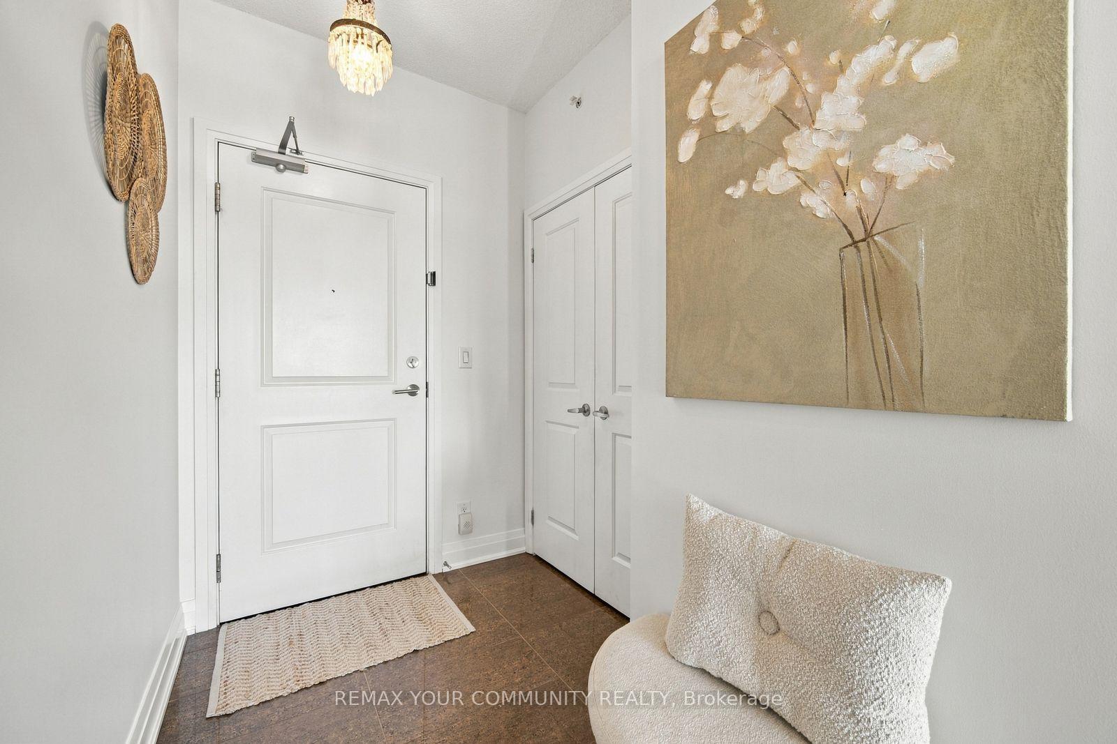 Photo 6 of Unit 702, 24 Woodstream Boulevard, Vaughan, Vaughan Grove — HOMEH