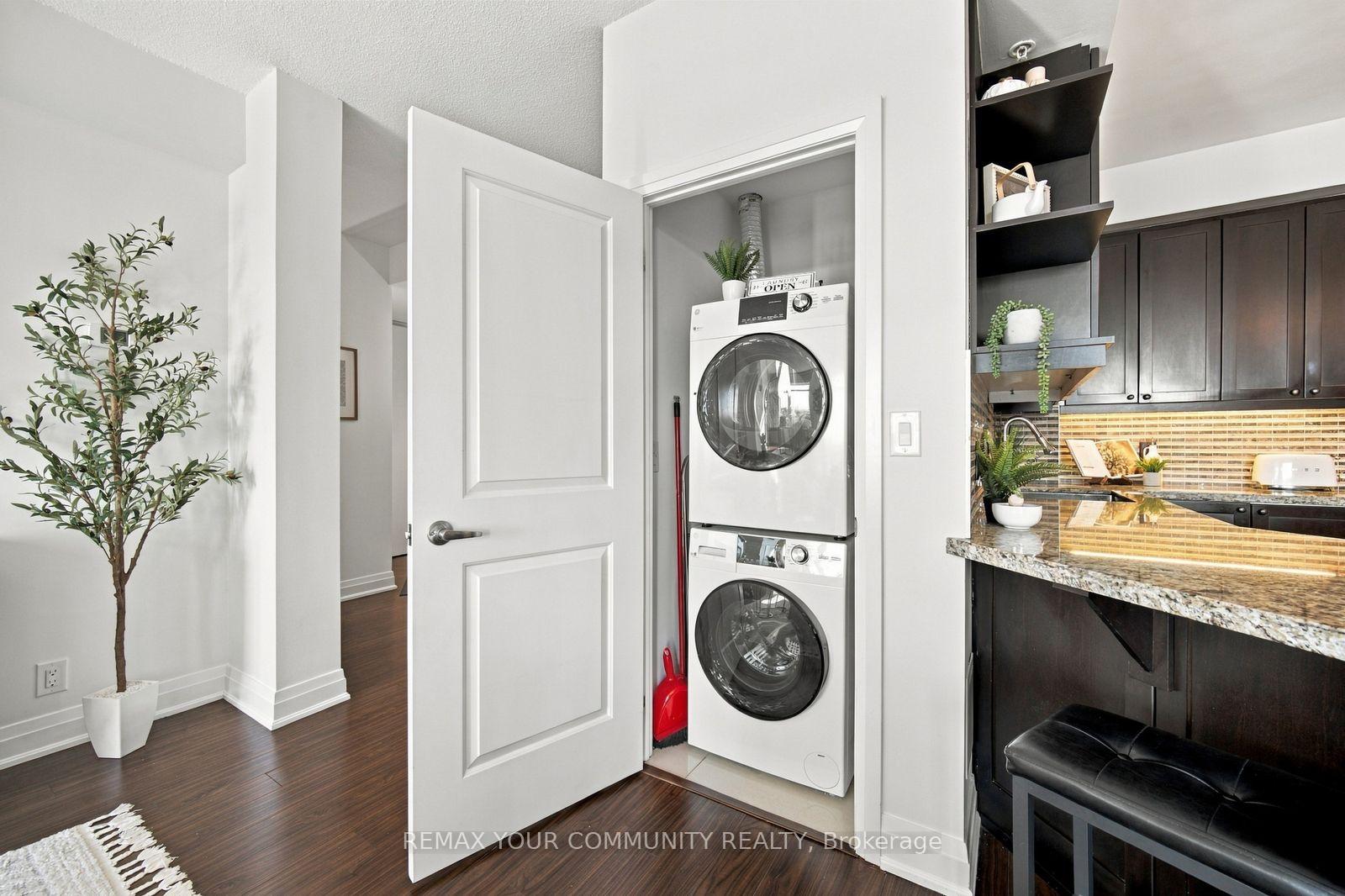Photo 21 of Unit 702, 24 Woodstream Boulevard, Vaughan, Vaughan Grove — HOMEH