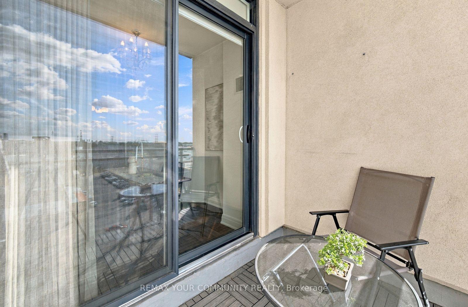 Photo 24 of Unit 702, 24 Woodstream Boulevard, Vaughan, Vaughan Grove — HOMEH