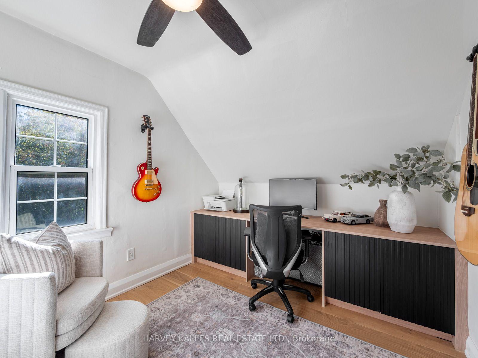 Photo 21 of 35 Dynevor Road, Toronto, Caledonia-Fairbank — HOMEH
