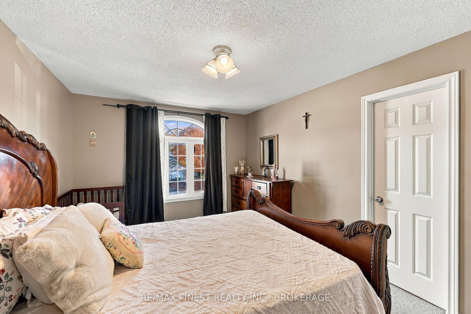 Photo 25 of 929 Lombardy Street, Kingston, South of Taylor-Kidd Blvd — HOMEH