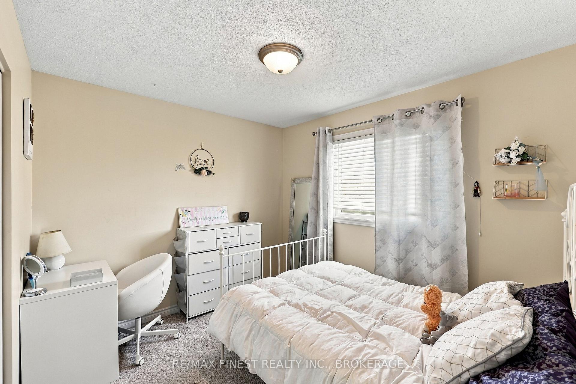 Photo 31 of 929 Lombardy Street, Kingston, South of Taylor-Kidd Blvd — HOMEH