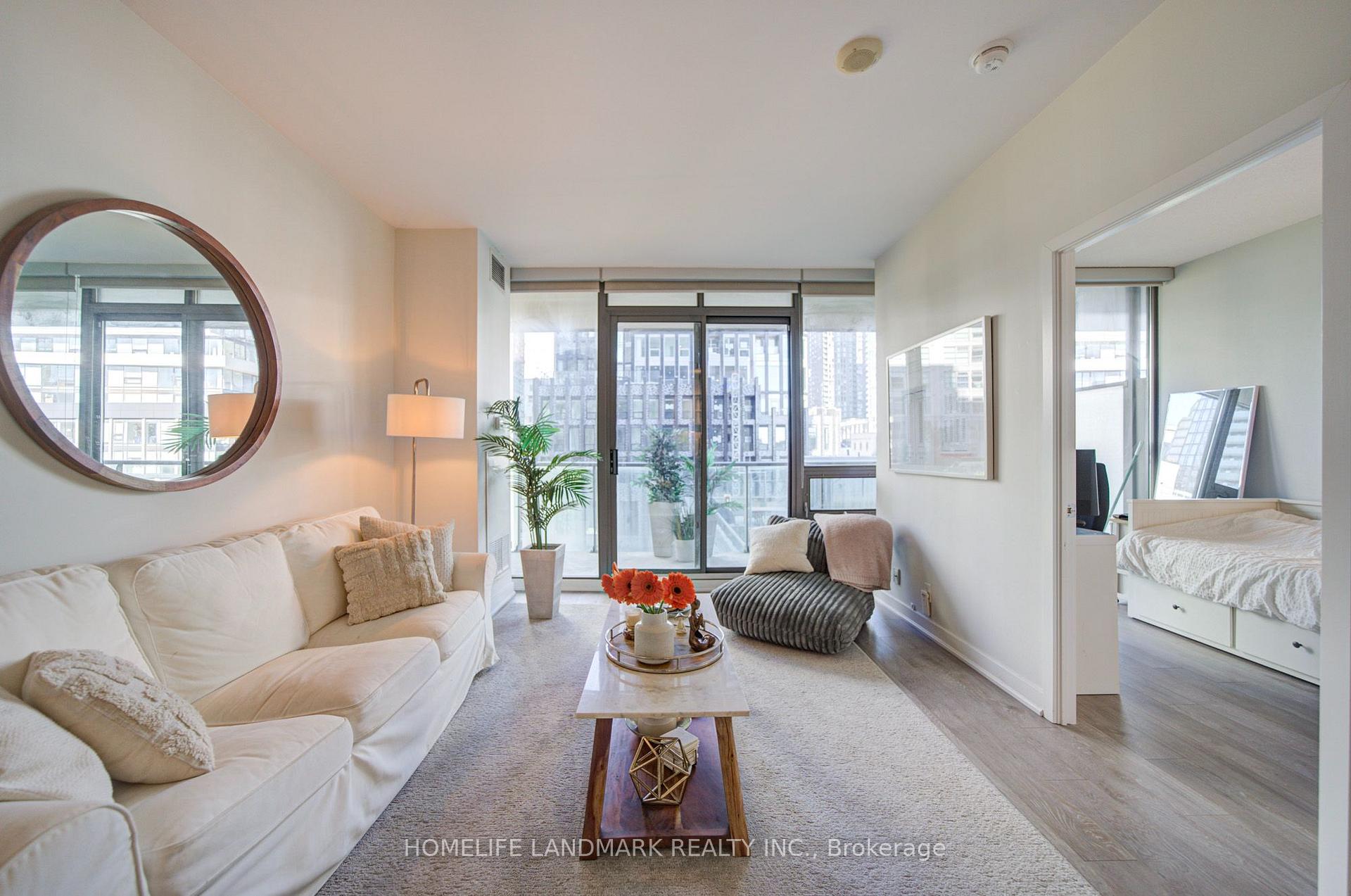 Photo 10 of Unit 604, 33 Lombard Street, Toronto, Church-Yonge Corridor — HOMEH