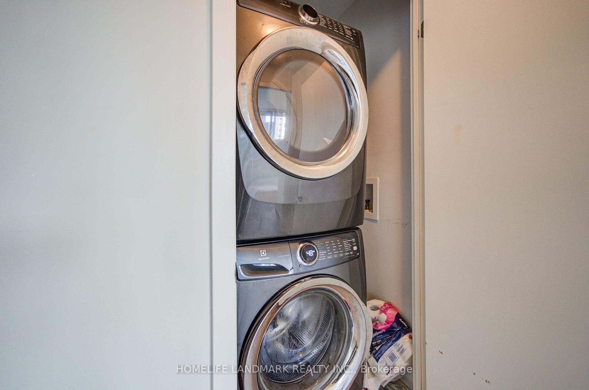 Photo 16 of Unit 604, 33 Lombard Street, Toronto, Church-Yonge Corridor — HOMEH