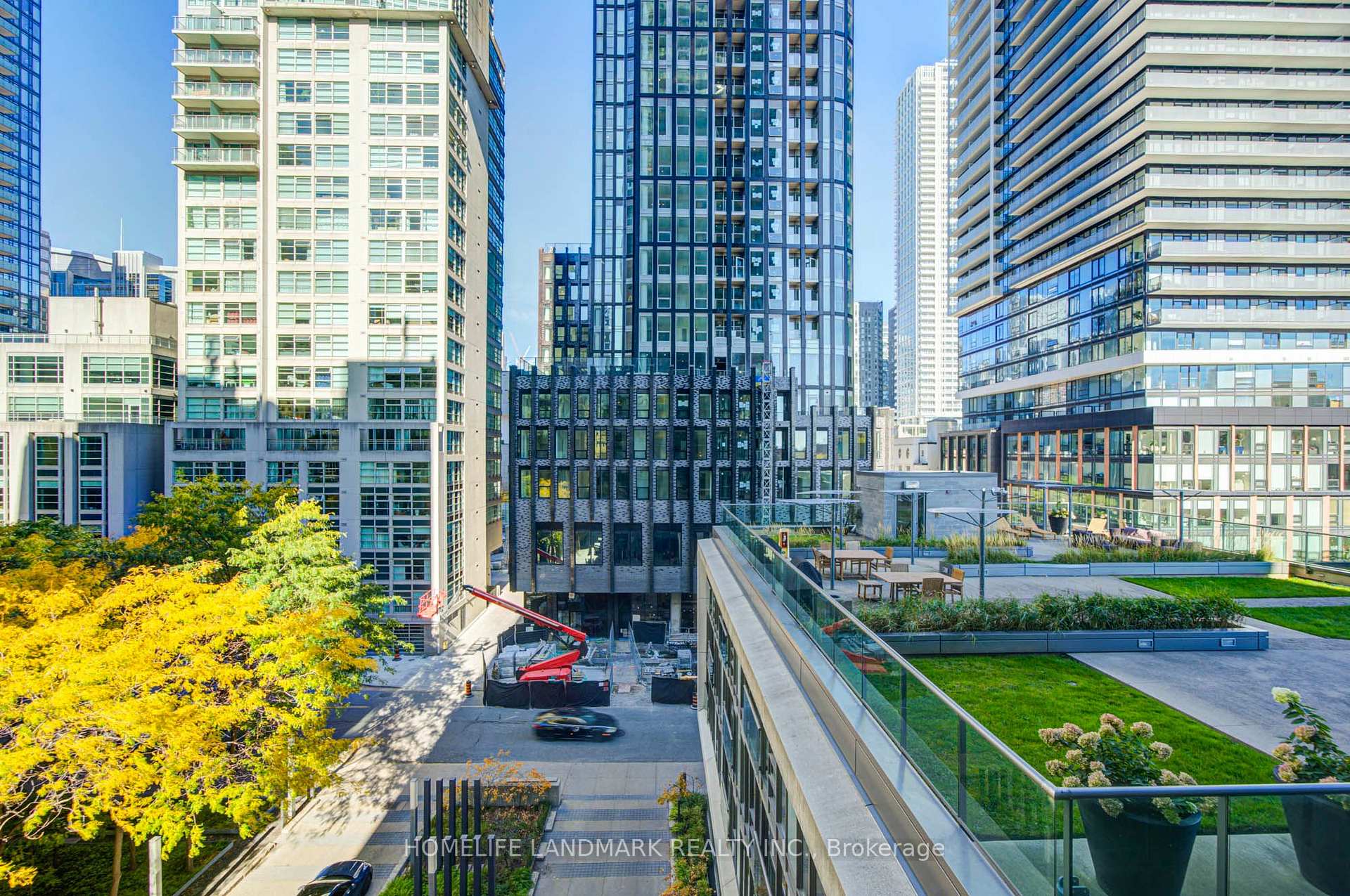 Photo 33 of Unit 604, 33 Lombard Street, Toronto, Church-Yonge Corridor — HOMEH