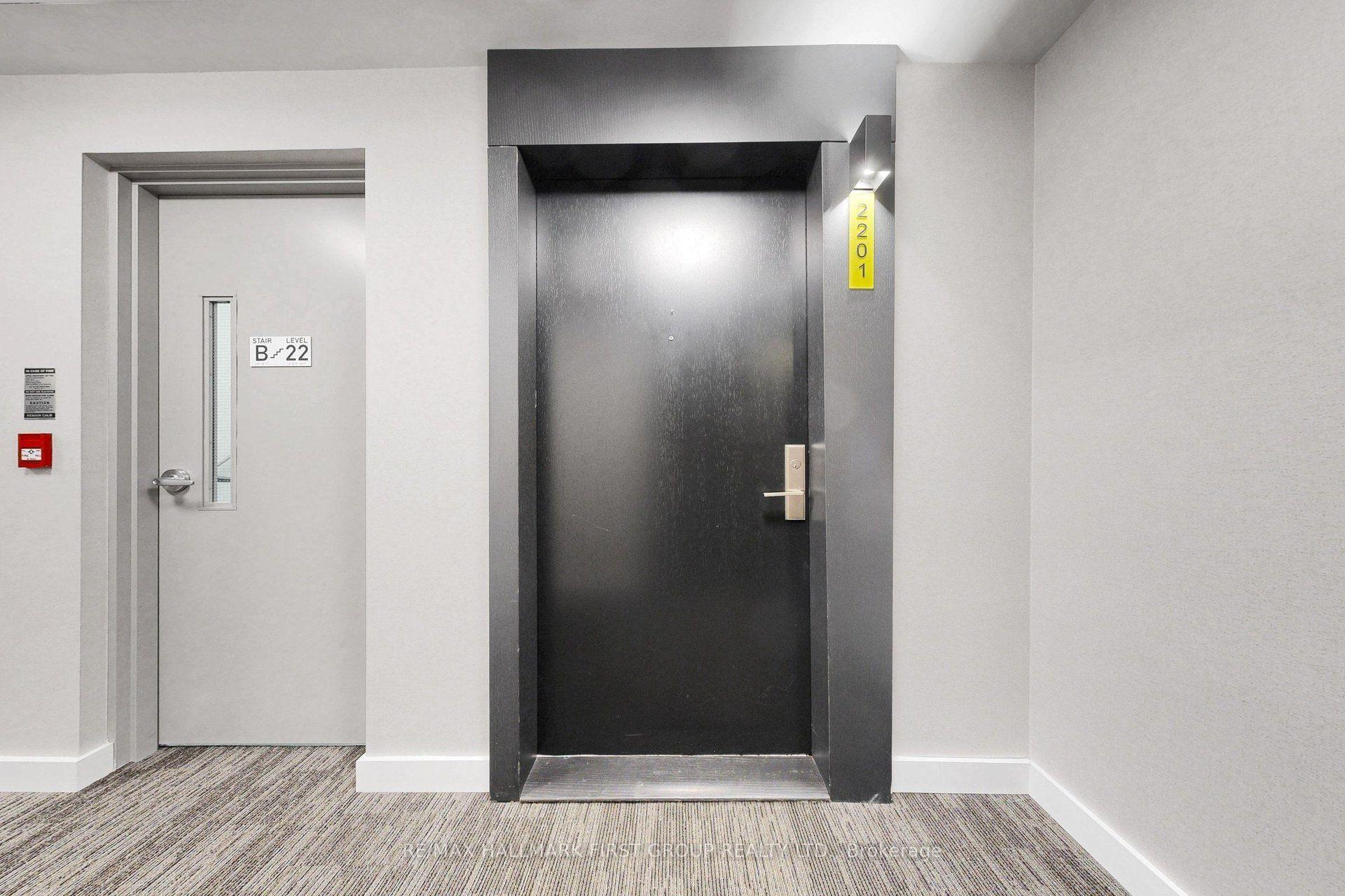 Photo 2 of Unit 2201, 158 Front Street E, Toronto, Moss Park — HOMEH