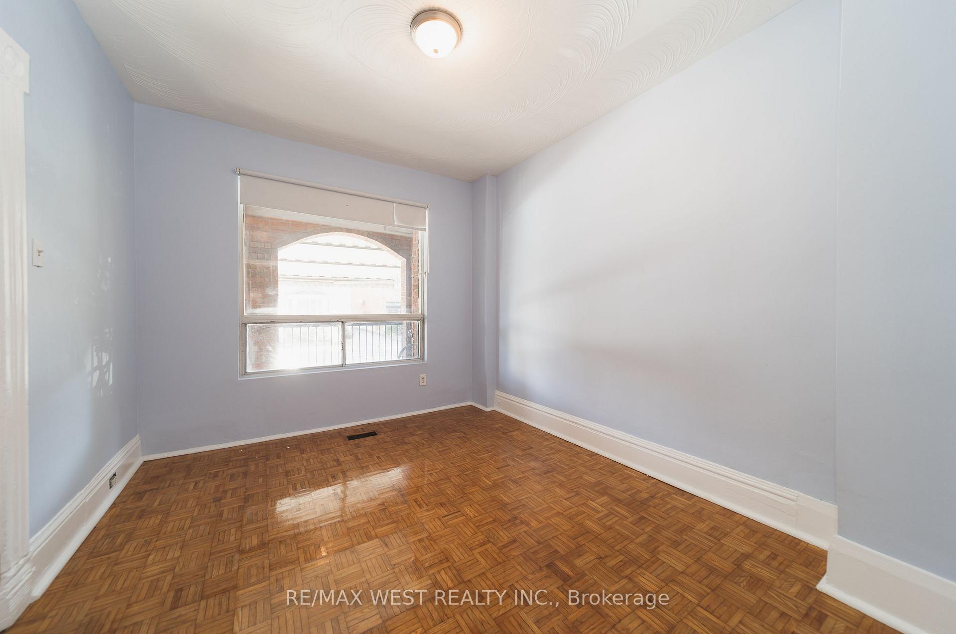 Photo 3 of Unit Main, 862 Ossington Avenue, Toronto, Dovercourt-Wallace Emerson-Junction — HOMEH