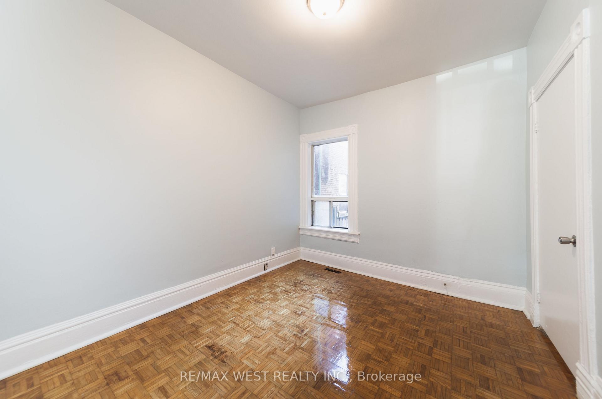 Photo 5 of Unit Main, 862 Ossington Avenue, Toronto, Dovercourt-Wallace Emerson-Junction — HOMEH