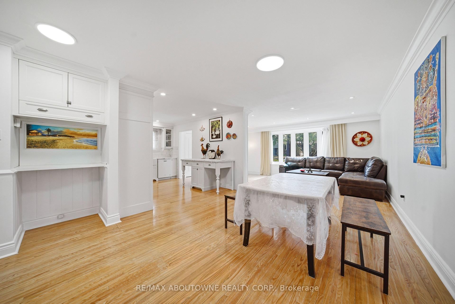 Photo 7 of 481 Anthony Drive, Oakville, Old Oakville — HOMEH