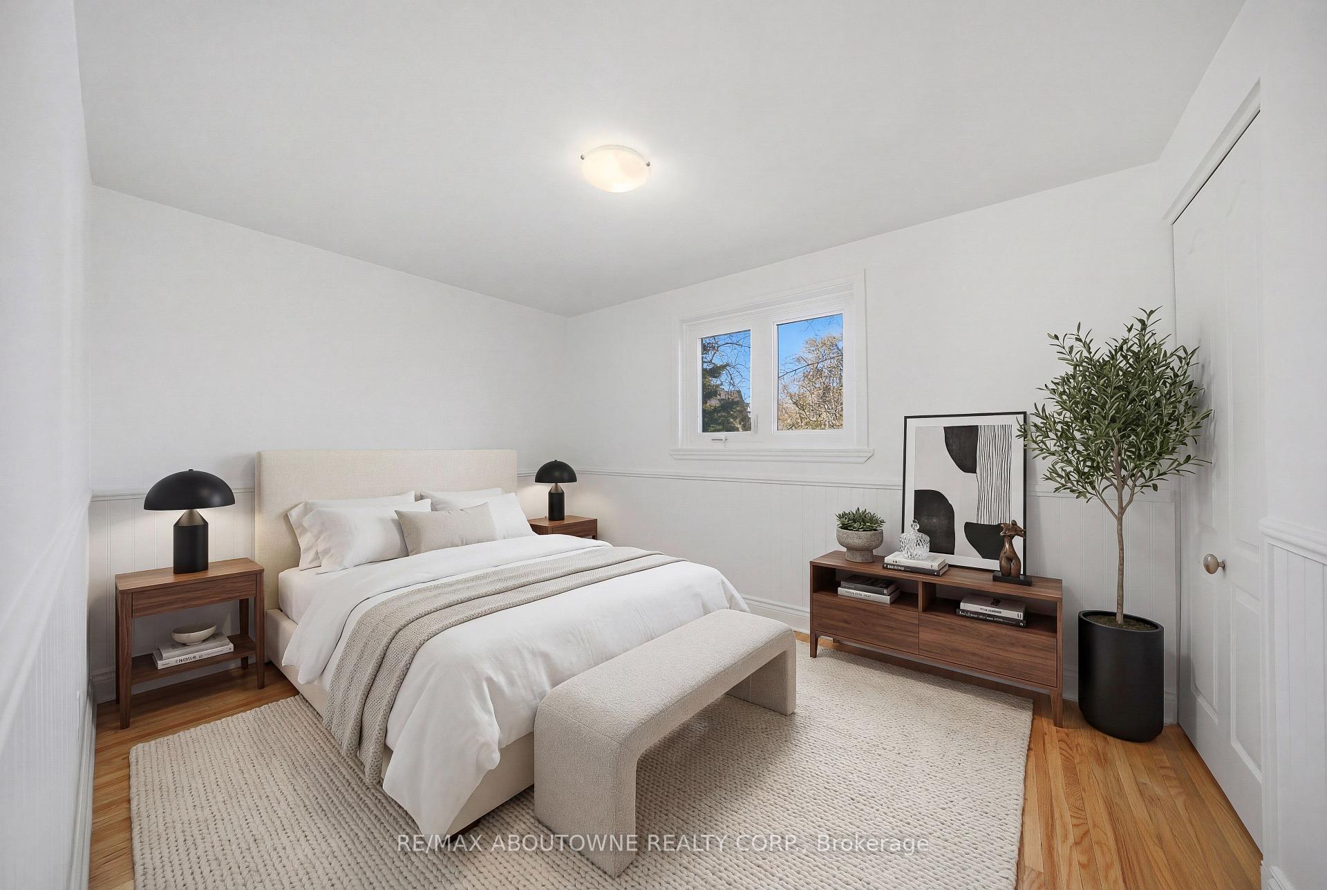 Photo 16 of 481 Anthony Drive, Oakville, Old Oakville — HOMEH