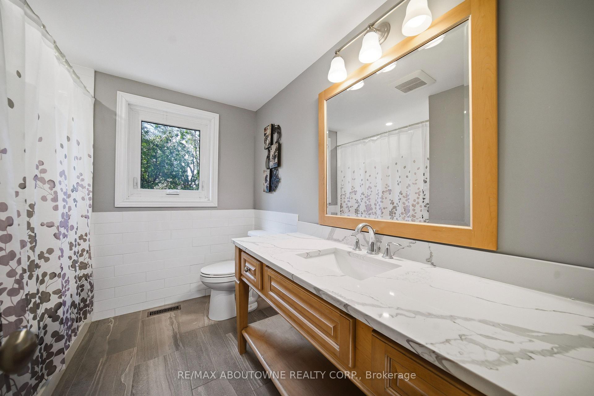 Photo 19 of 481 Anthony Drive, Oakville, Old Oakville — HOMEH