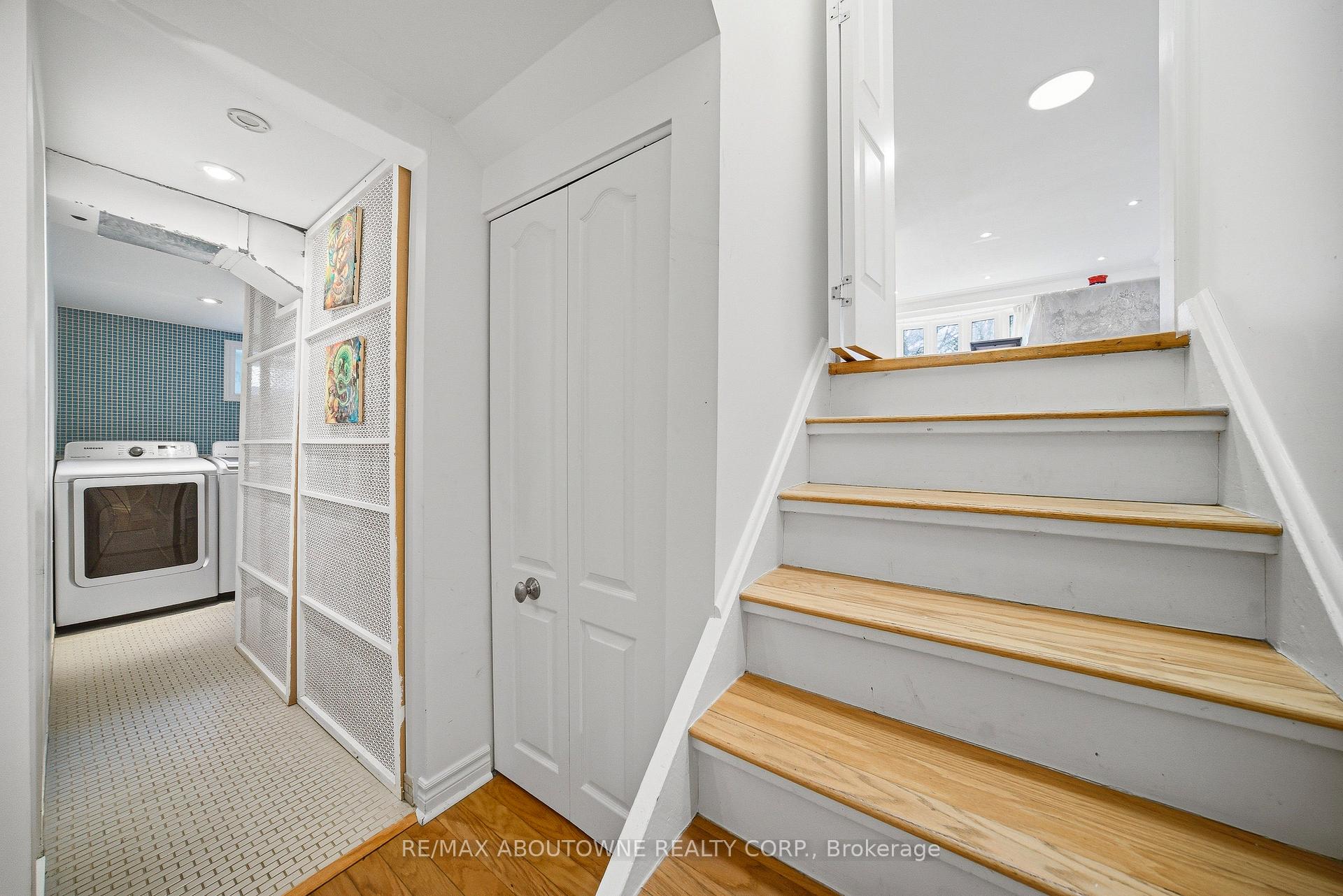Photo 21 of 481 Anthony Drive, Oakville, Old Oakville — HOMEH