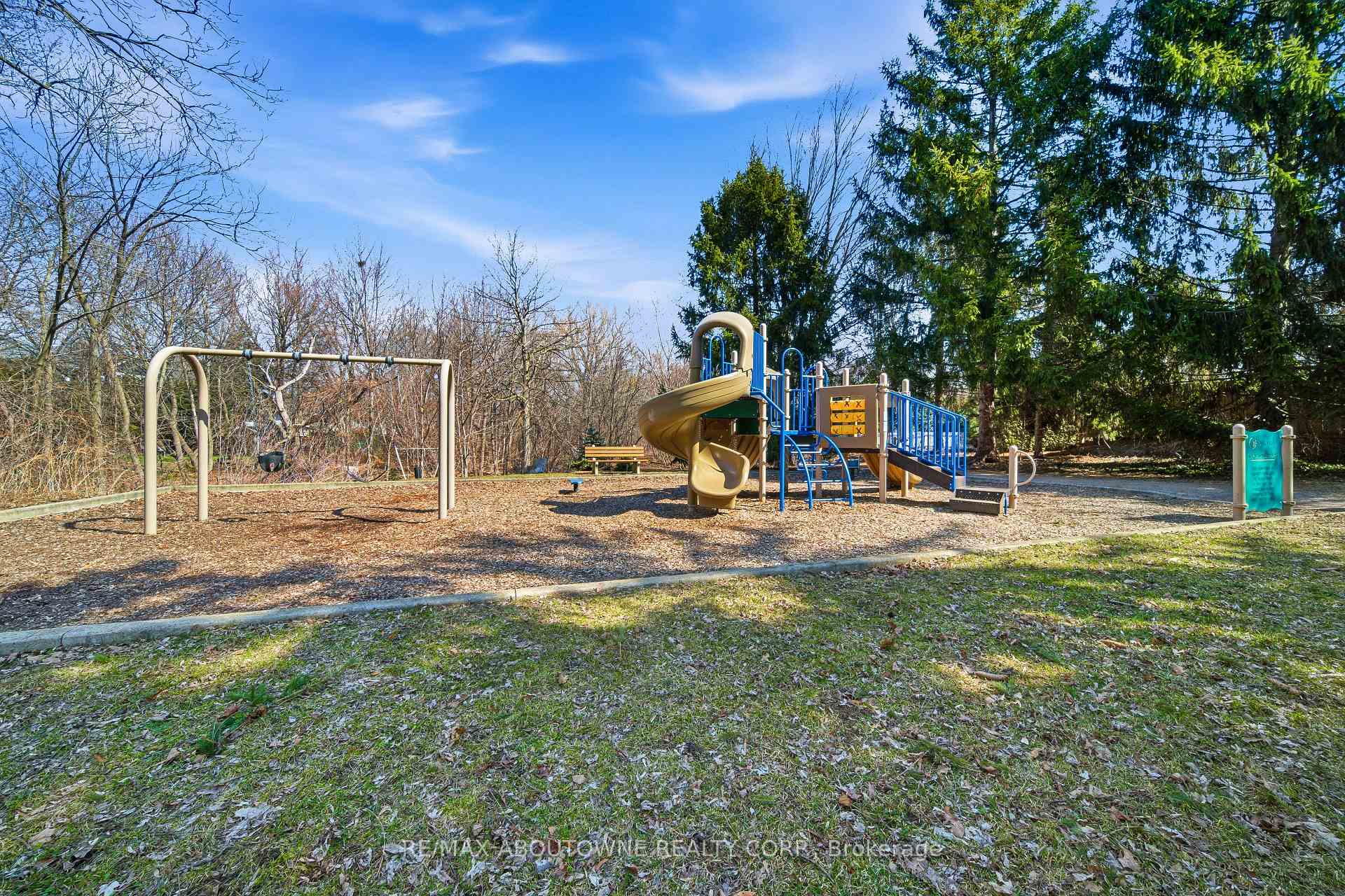 Photo 34 of 481 Anthony Drive, Oakville, Old Oakville — HOMEH