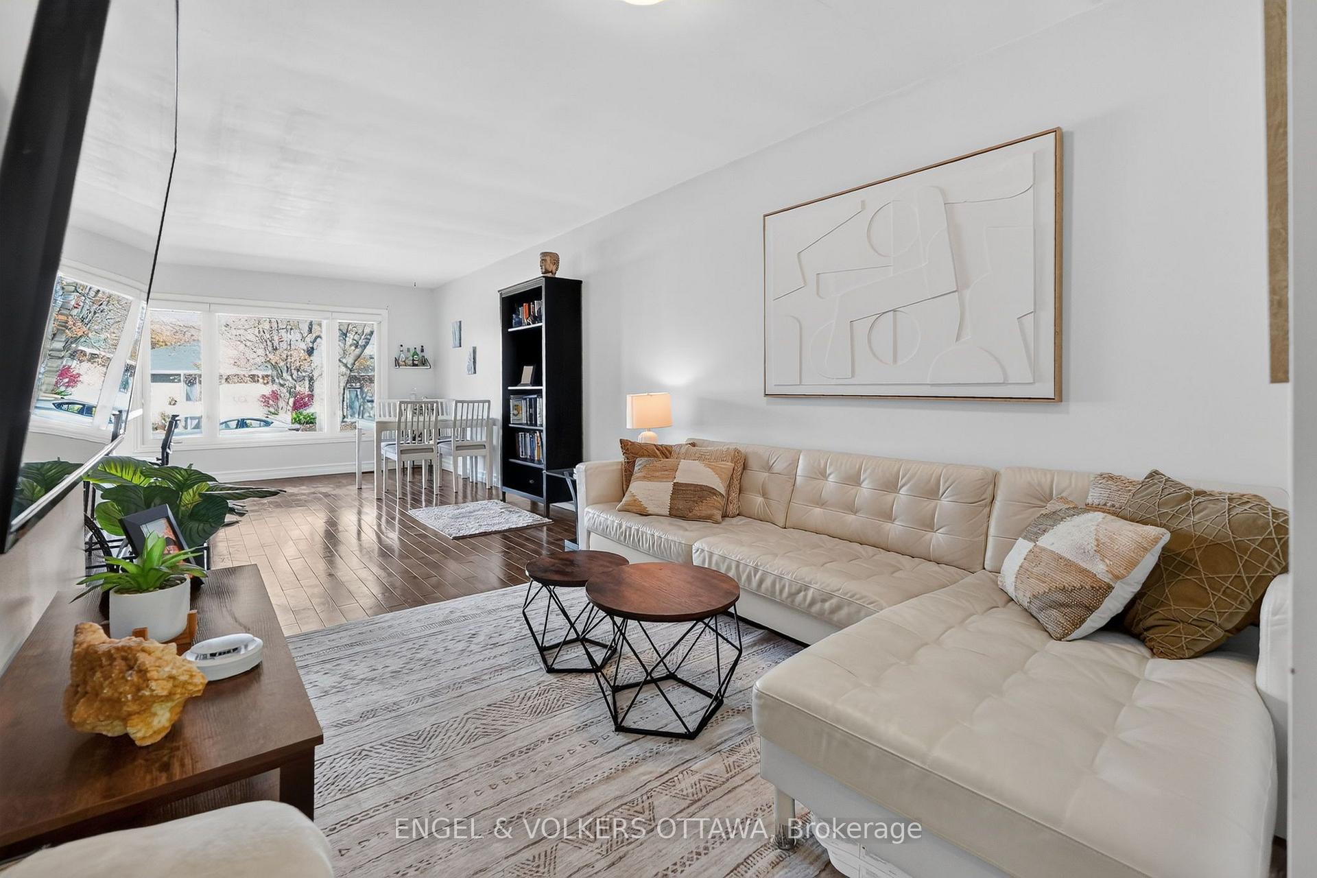 Photo 11 of 392 Fullerton Avenue, Ottawa, Overbrook/Castle Heights — HOMEH