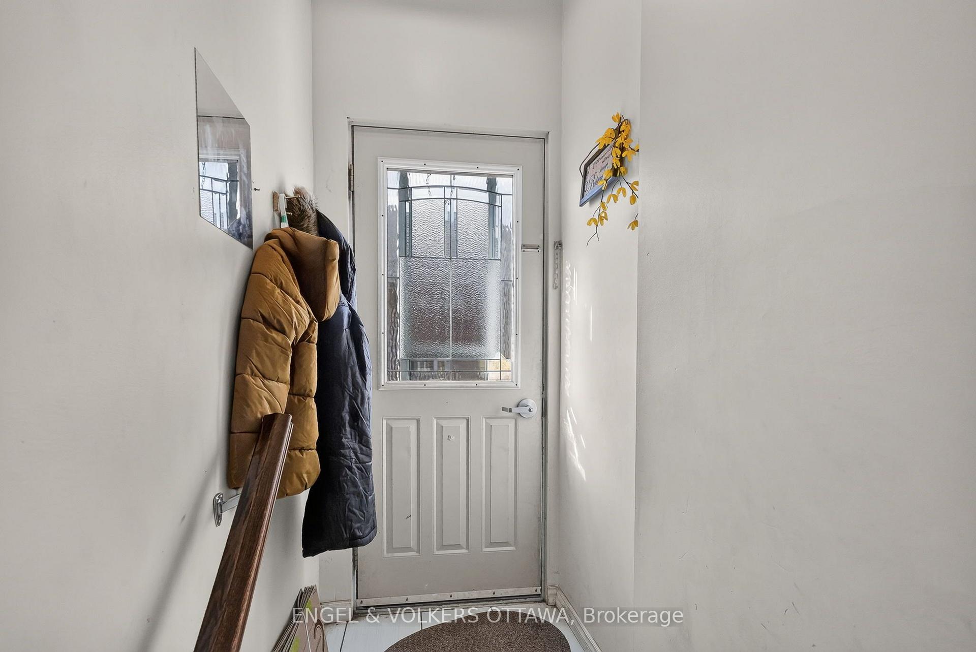 Photo 18 of 392 Fullerton Avenue, Ottawa, Overbrook/Castle Heights — HOMEH