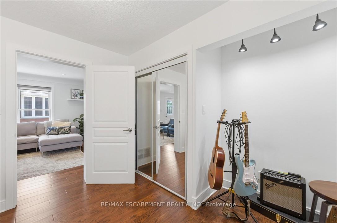 Photo 14 of 69 Nash Road S, Hamilton, Greenford — HOMEH