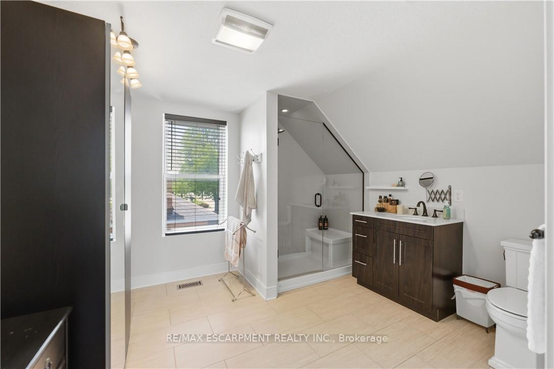 Photo 19 of 69 Nash Road S, Hamilton, Greenford — HOMEH