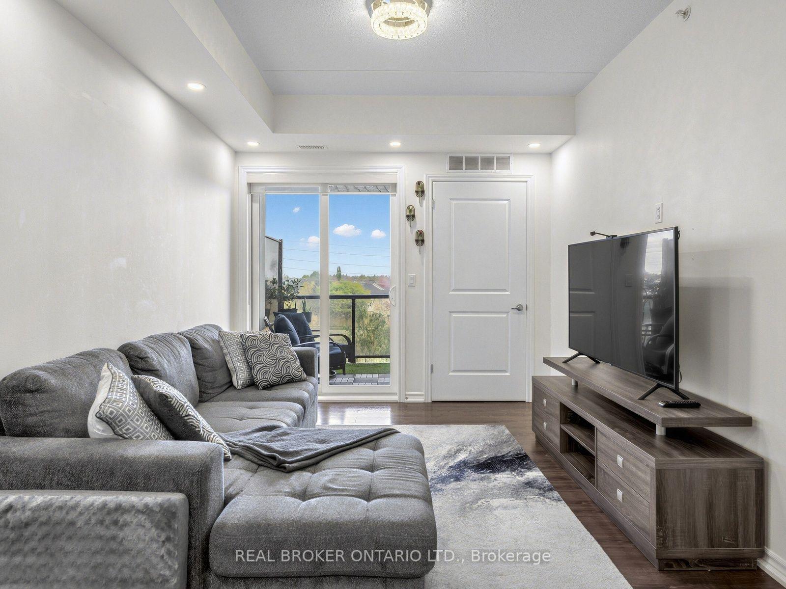 Photo 5 of Unit 305, 640 Sauve Street, Milton, Beaty — HOMEH