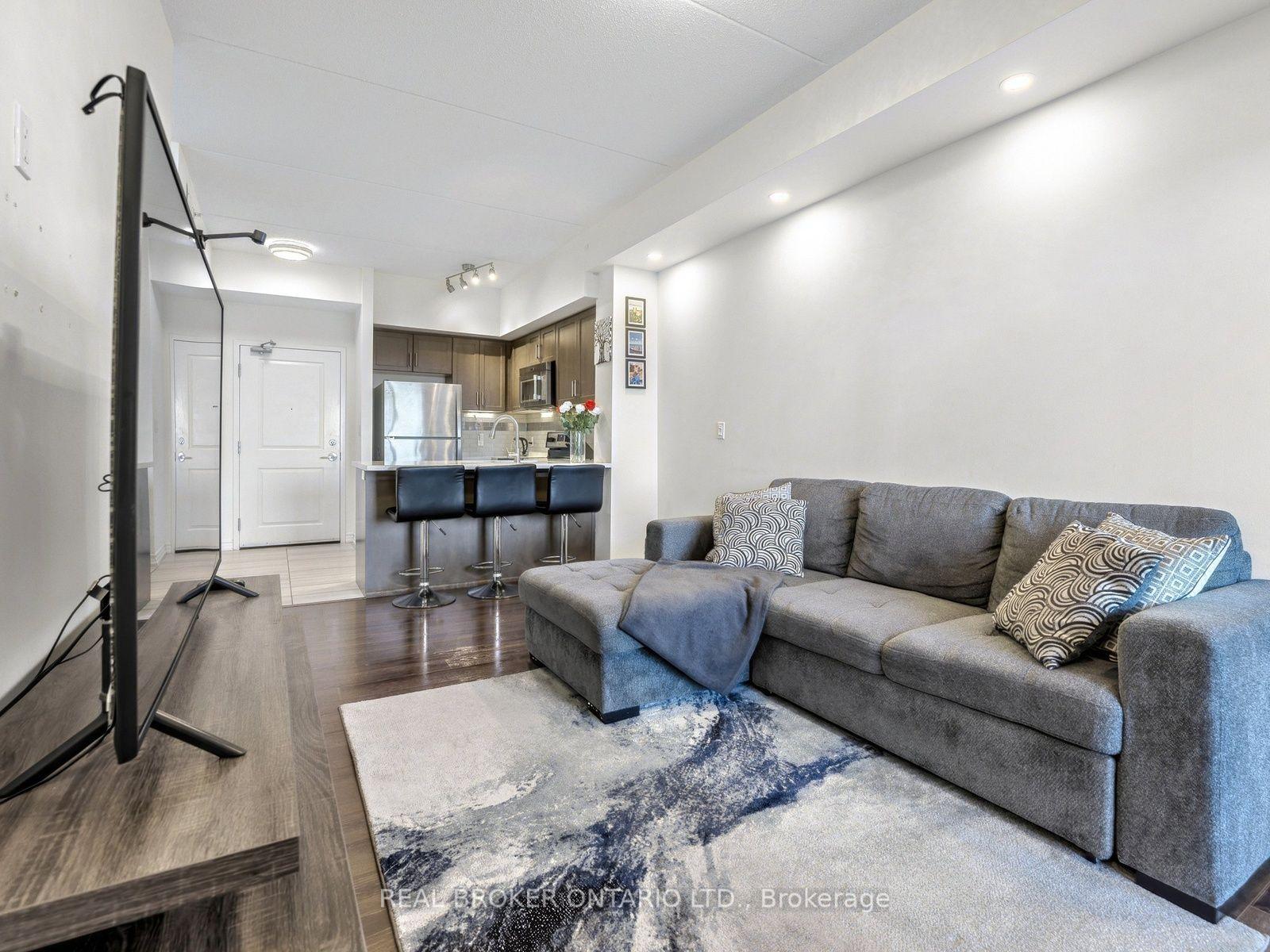 Photo 6 of Unit 305, 640 Sauve Street, Milton, Beaty — HOMEH