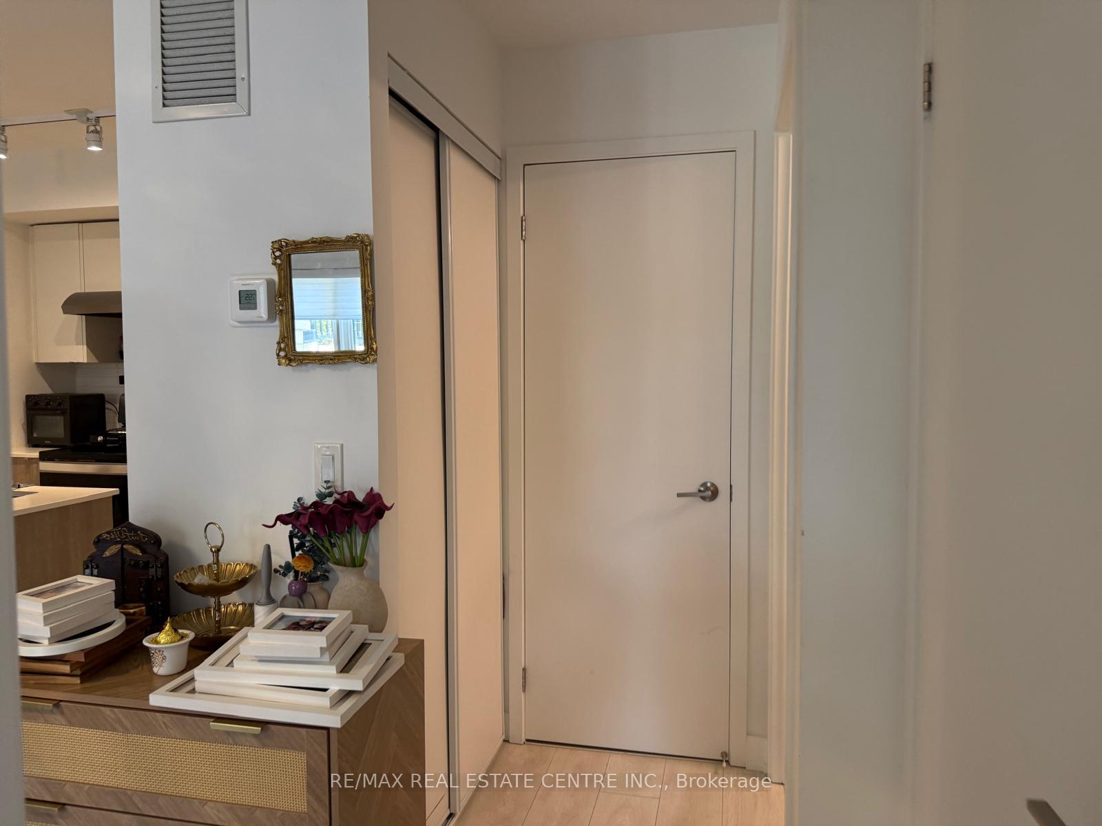 Photo 22 of Unit 214, 1137 Cooke Boulevard, Burlington, LaSalle — HOMEH