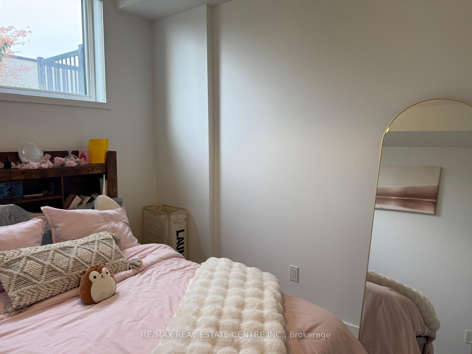 Photo 24 of Unit 214, 1137 Cooke Boulevard, Burlington, LaSalle — HOMEH