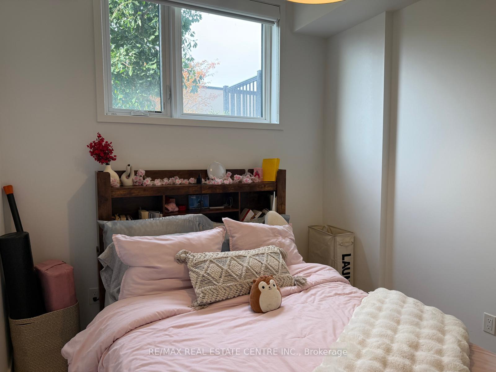 Photo 26 of Unit 214, 1137 Cooke Boulevard, Burlington, LaSalle — HOMEH