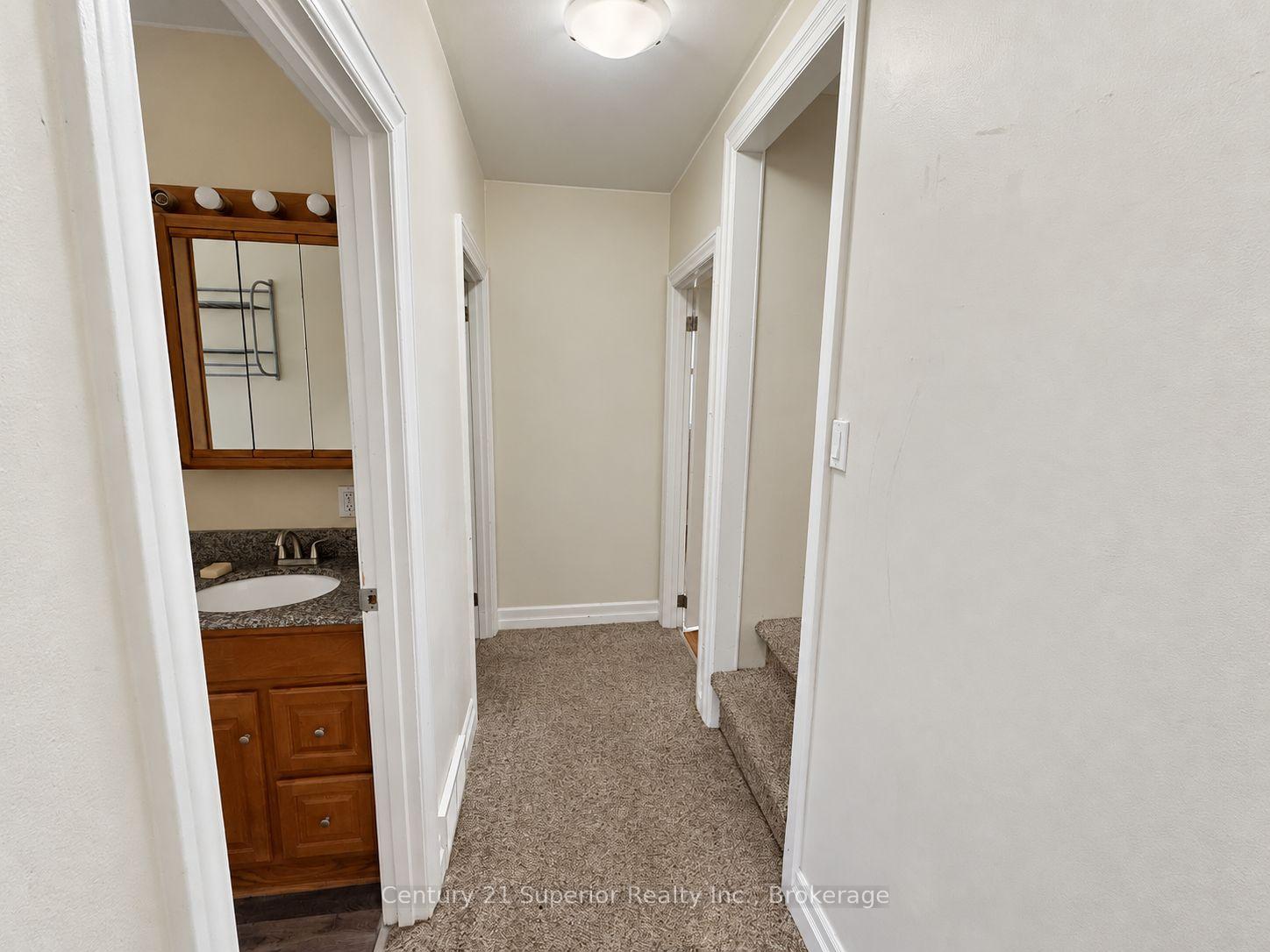 Photo 18 of 632 Vickers Street N, Thunder Bay, McKeller Park — HOMEH