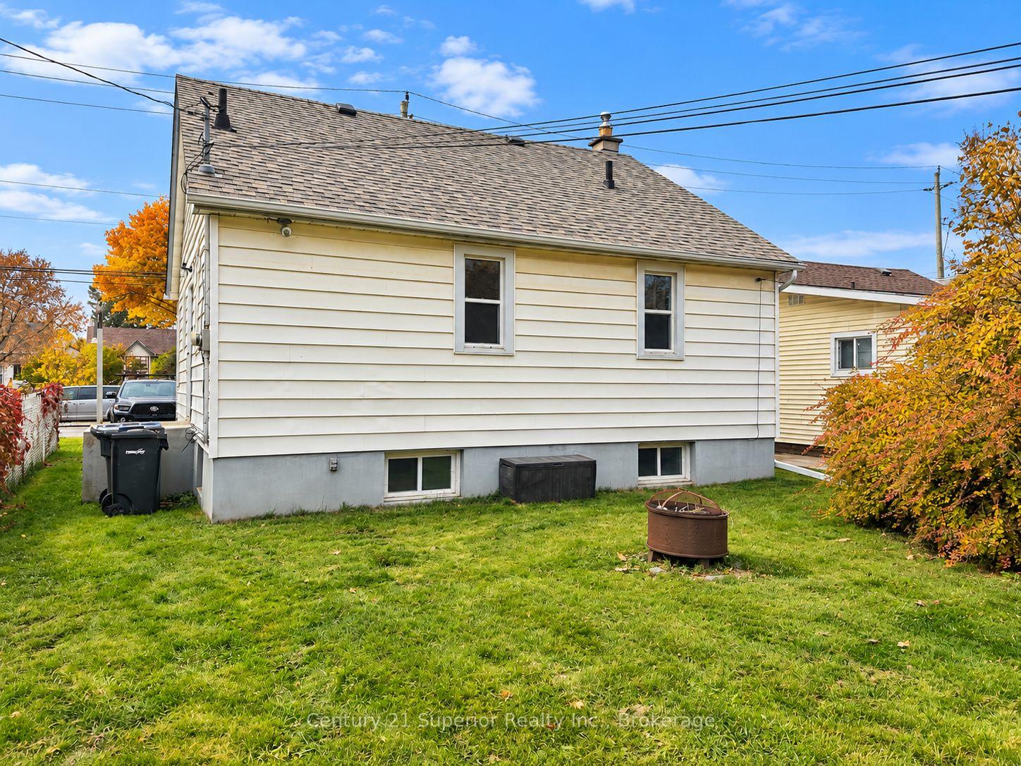 Photo 41 of 632 Vickers Street N, Thunder Bay, McKeller Park — HOMEH