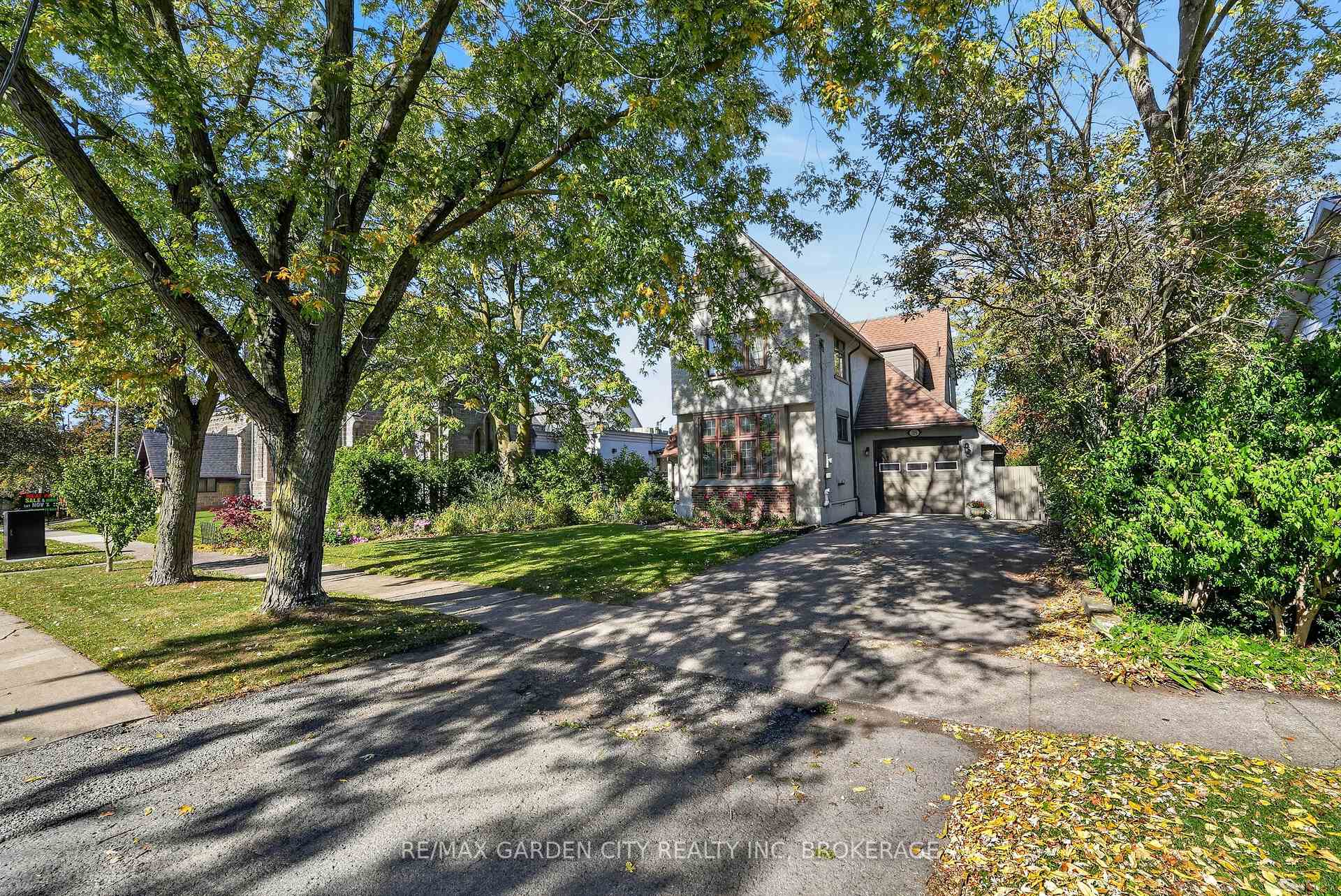 Photo 1 of 38 Clairmont Street, Thorold, Thorold Downtown — HOMEH