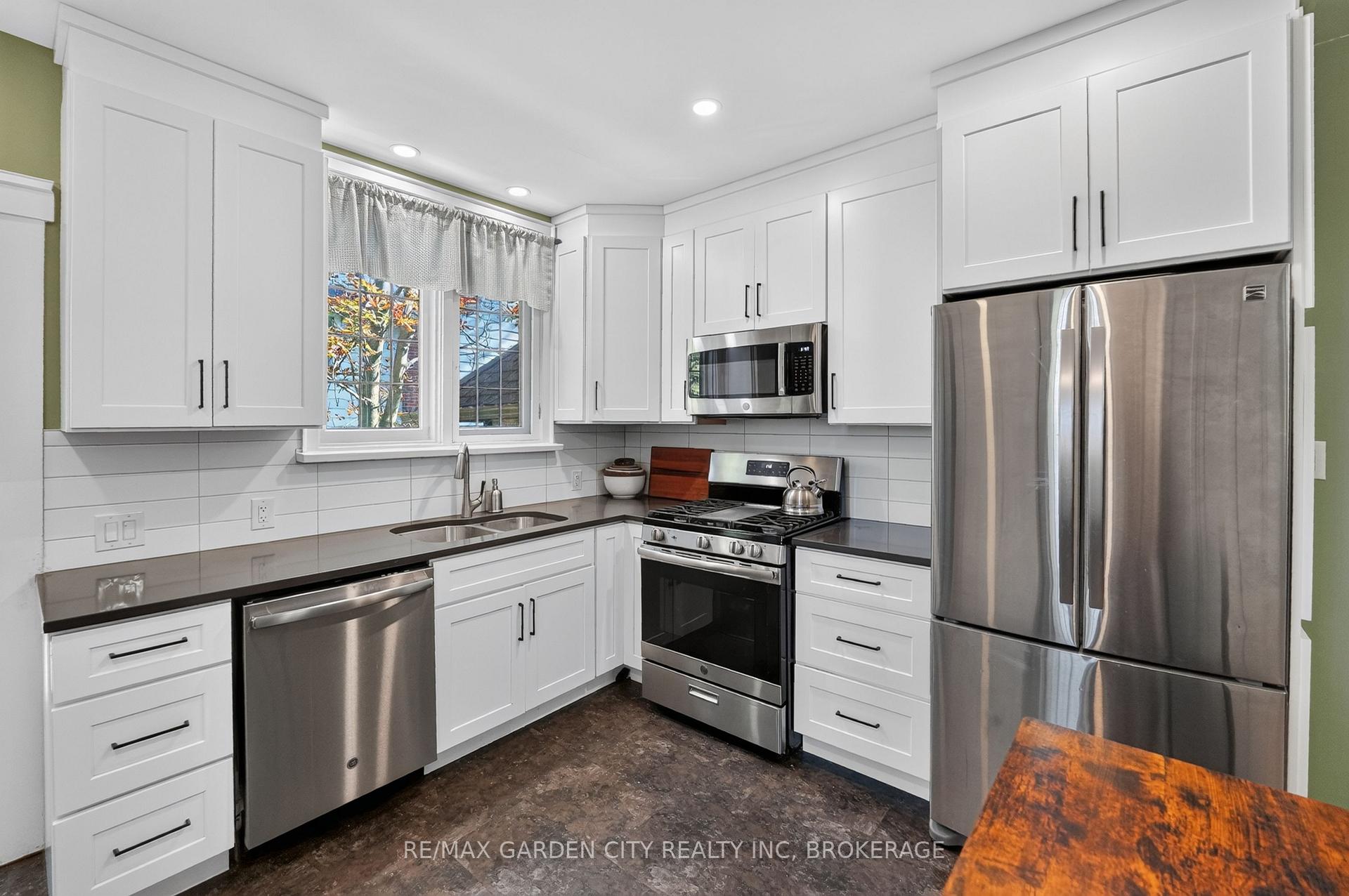 Photo 8 of 38 Clairmont Street, Thorold, Thorold Downtown — HOMEH