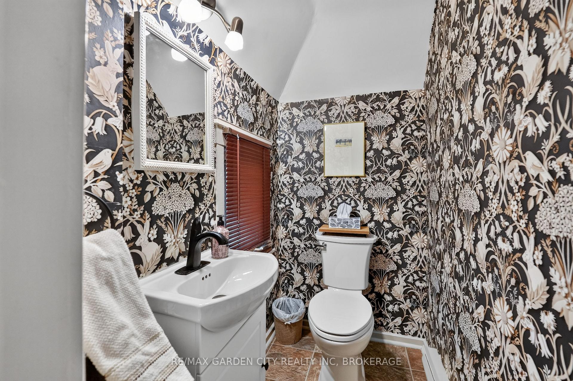 Photo 18 of 38 Clairmont Street, Thorold, Thorold Downtown — HOMEH