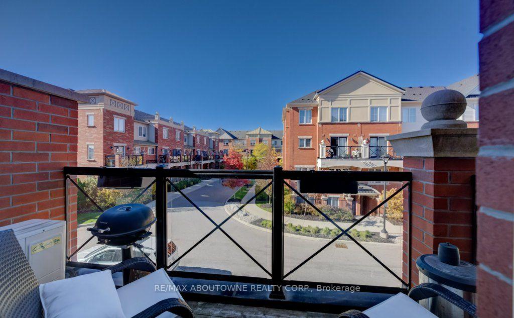 Photo 14 of Unit 14, 2480 Post Road, Oakville, River Oaks — HOMEH