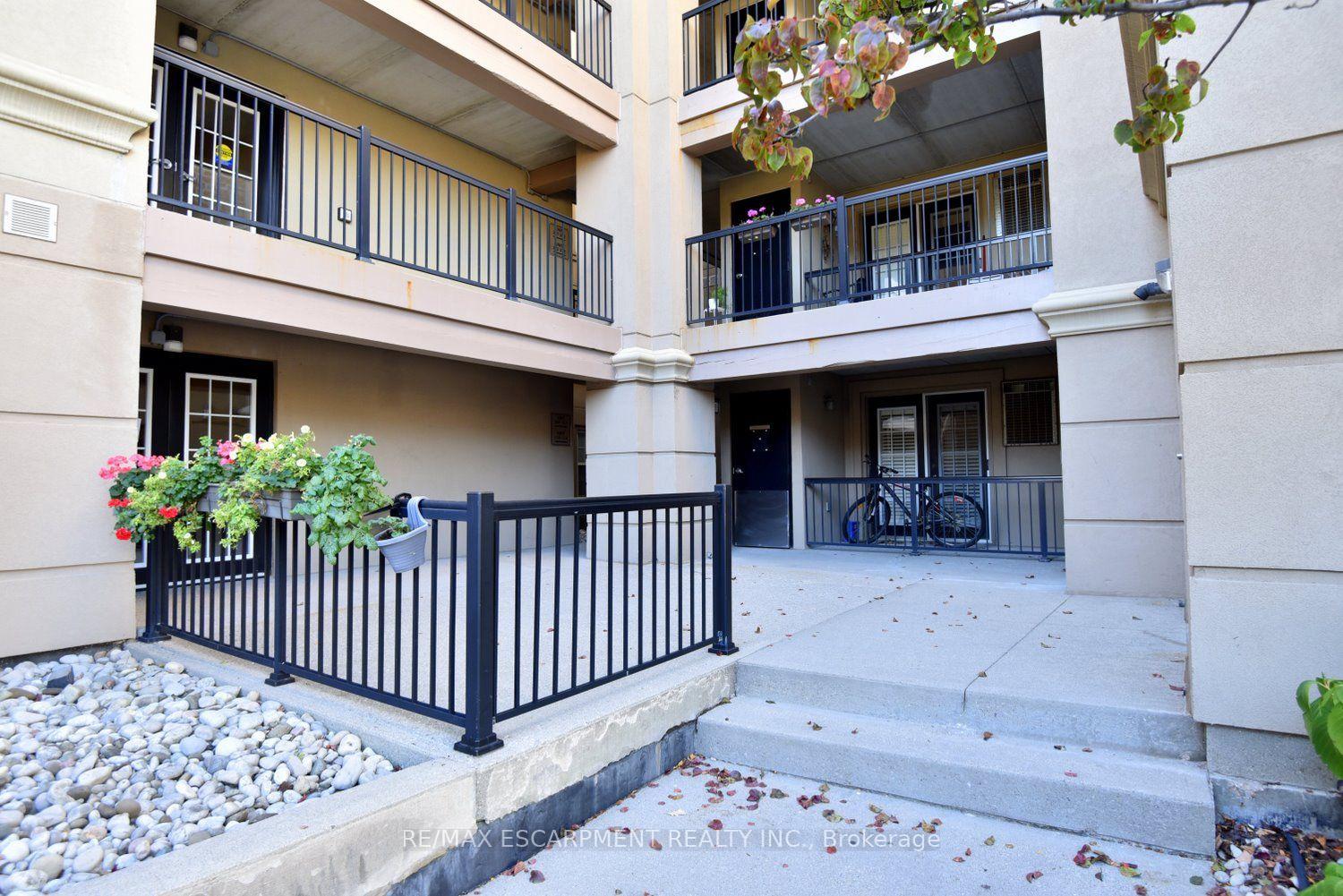 Photo 4 of Unit 412, 2085 Appleby Line, Burlington, Orchard — HOMEH