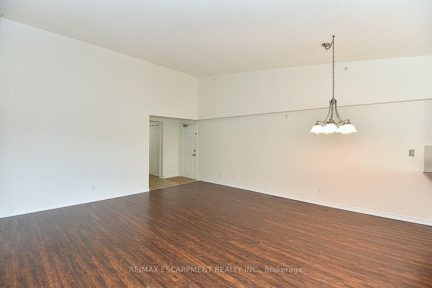 Photo 8 of Unit 412, 2085 Appleby Line, Burlington, Orchard — HOMEH