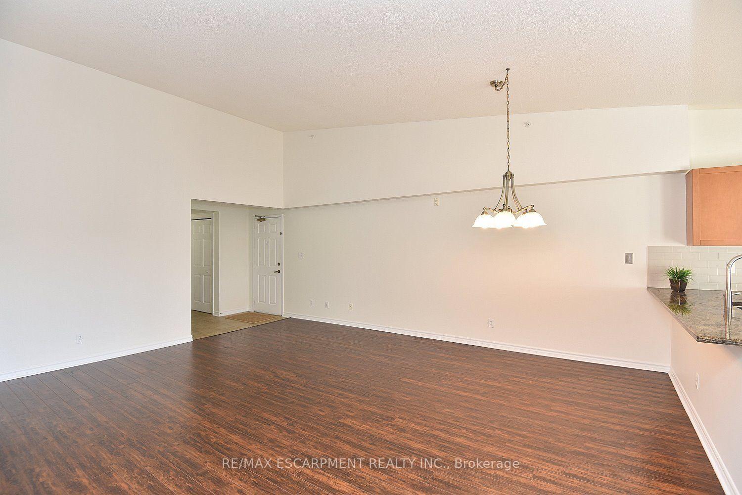 Photo 9 of Unit 412, 2085 Appleby Line, Burlington, Orchard — HOMEH