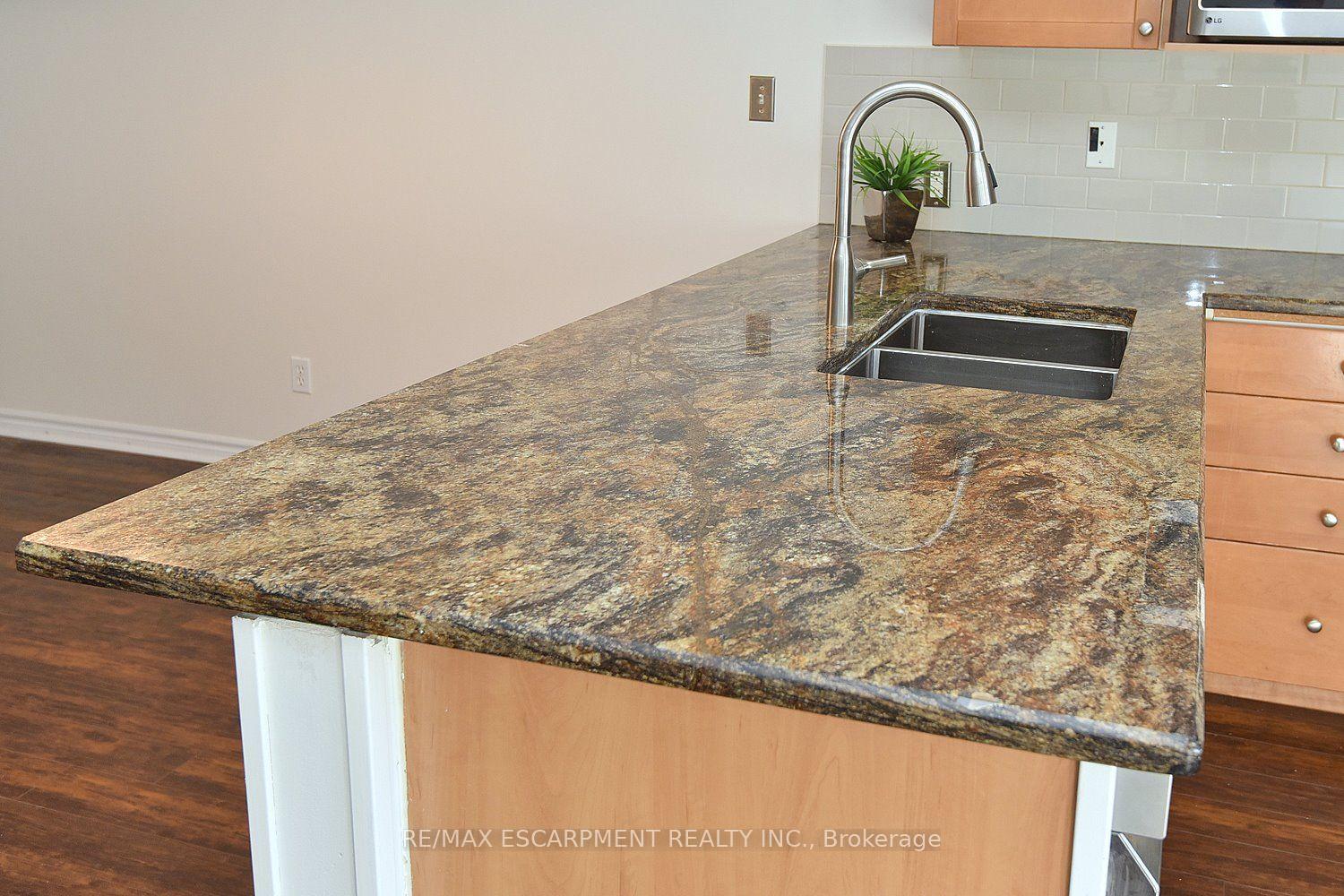 Photo 13 of Unit 412, 2085 Appleby Line, Burlington, Orchard — HOMEH