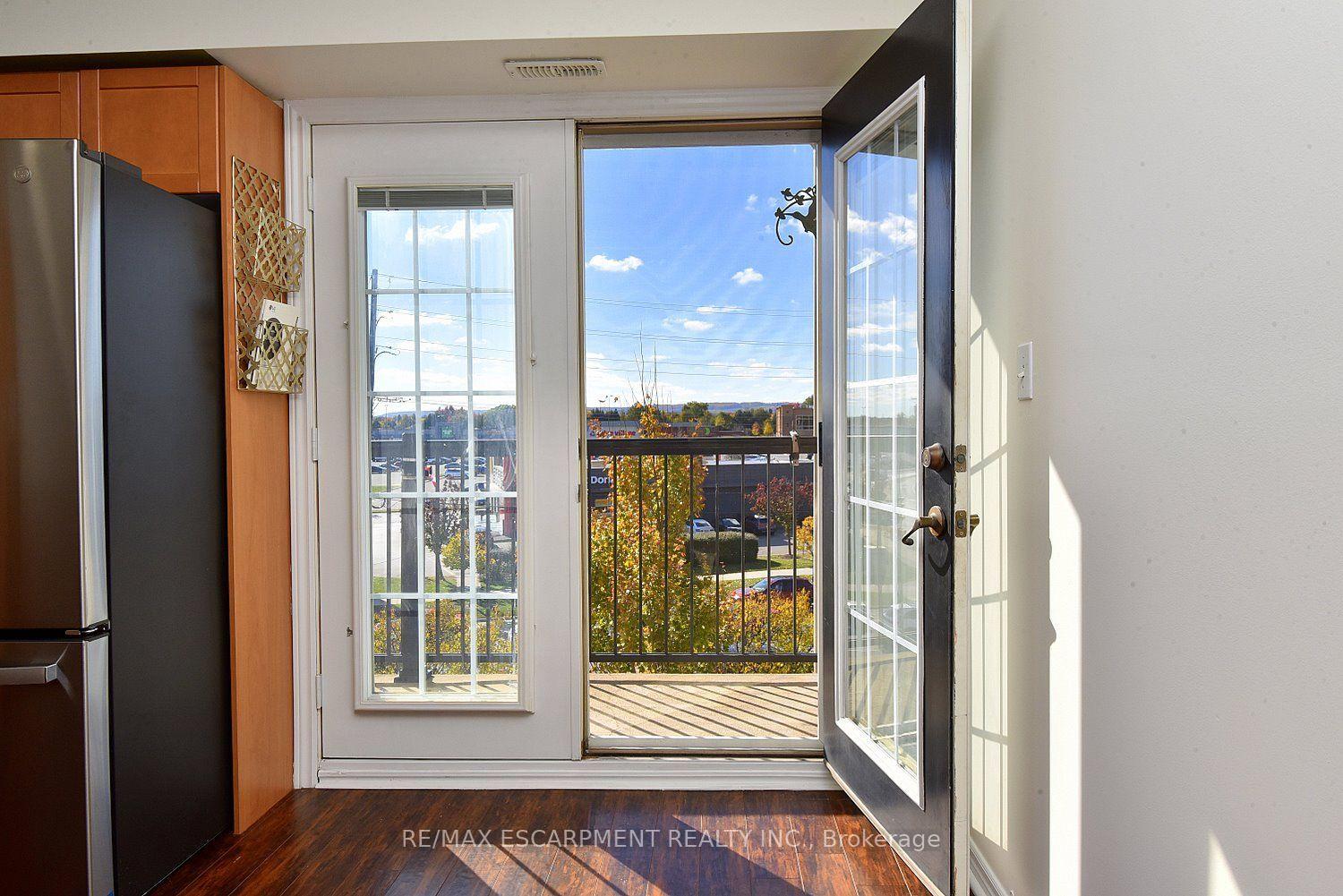 Photo 16 of Unit 412, 2085 Appleby Line, Burlington, Orchard — HOMEH