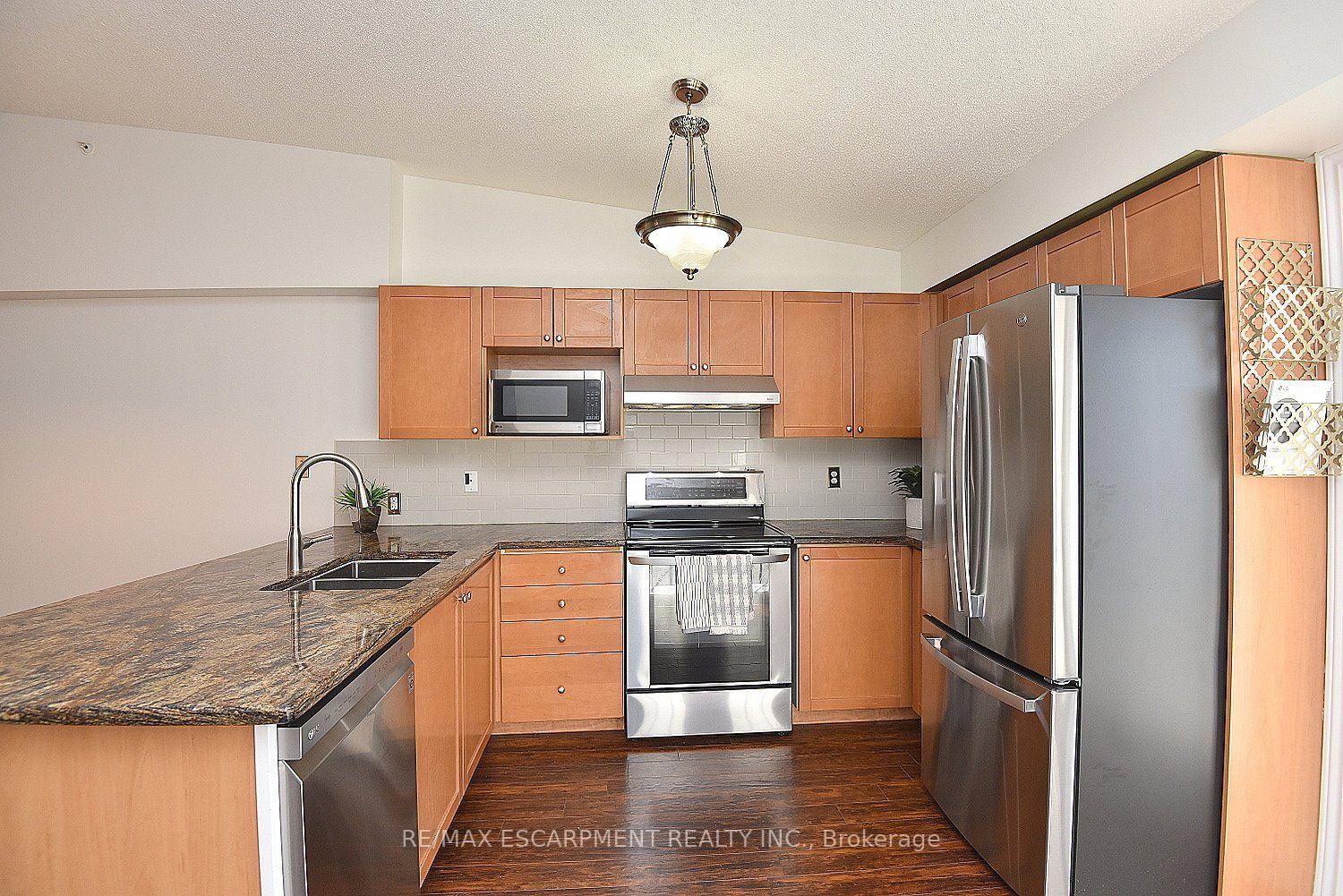Photo 20 of Unit 412, 2085 Appleby Line, Burlington, Orchard — HOMEH