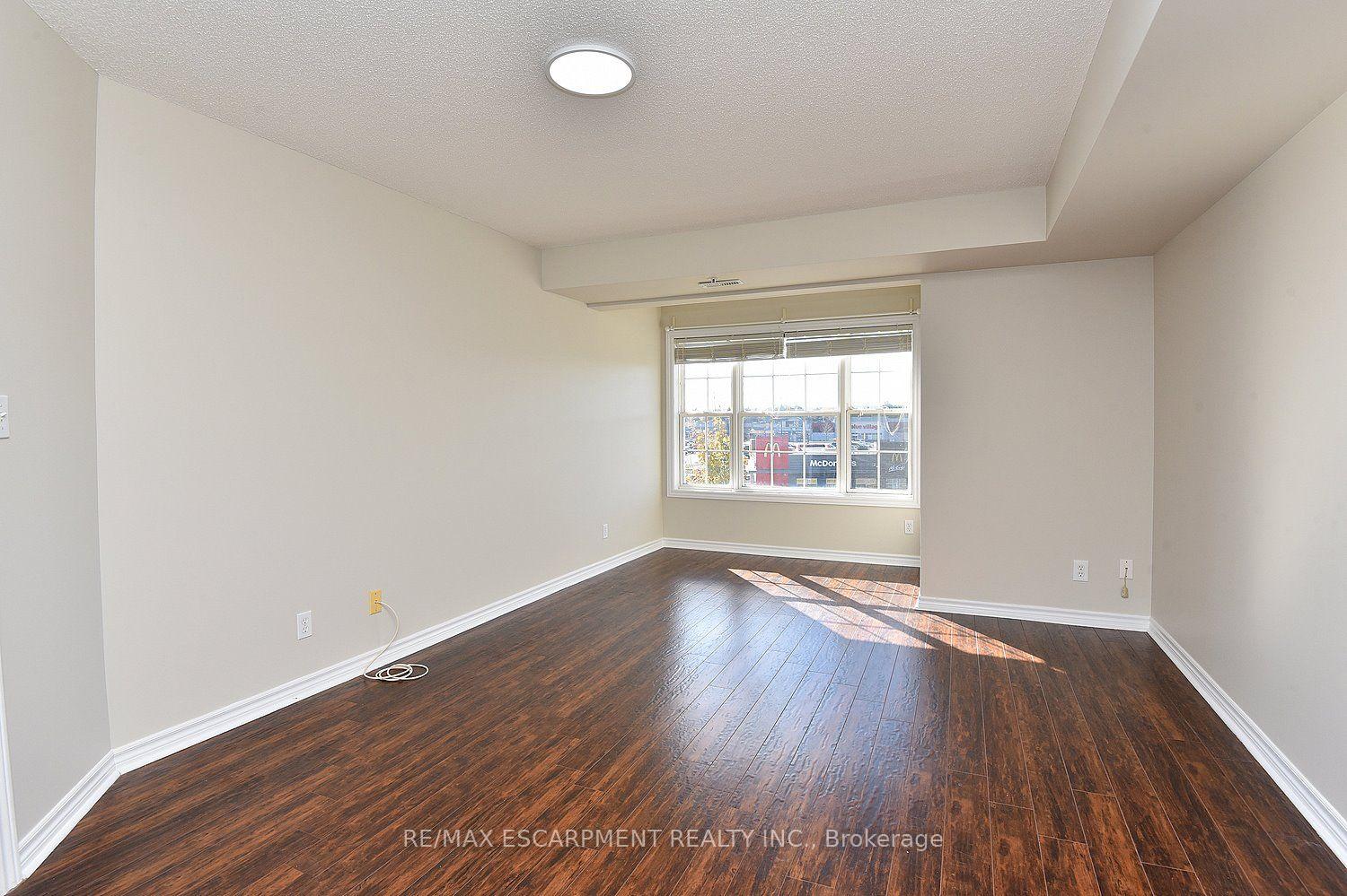 Photo 23 of Unit 412, 2085 Appleby Line, Burlington, Orchard — HOMEH