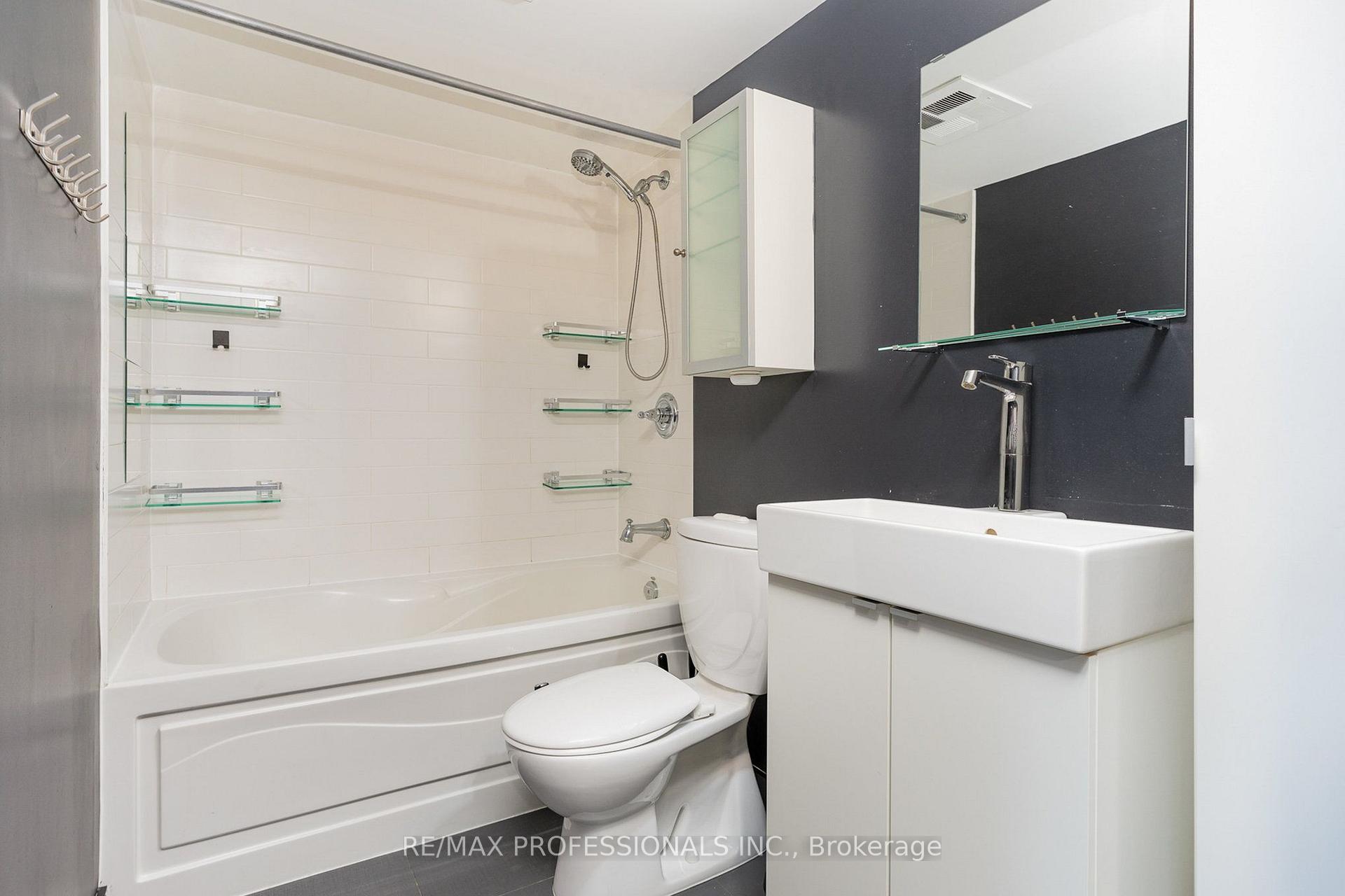 Photo 6 of Unit 2901, 2191 Yonge Street, Toronto, Mount Pleasant West — HOMEH